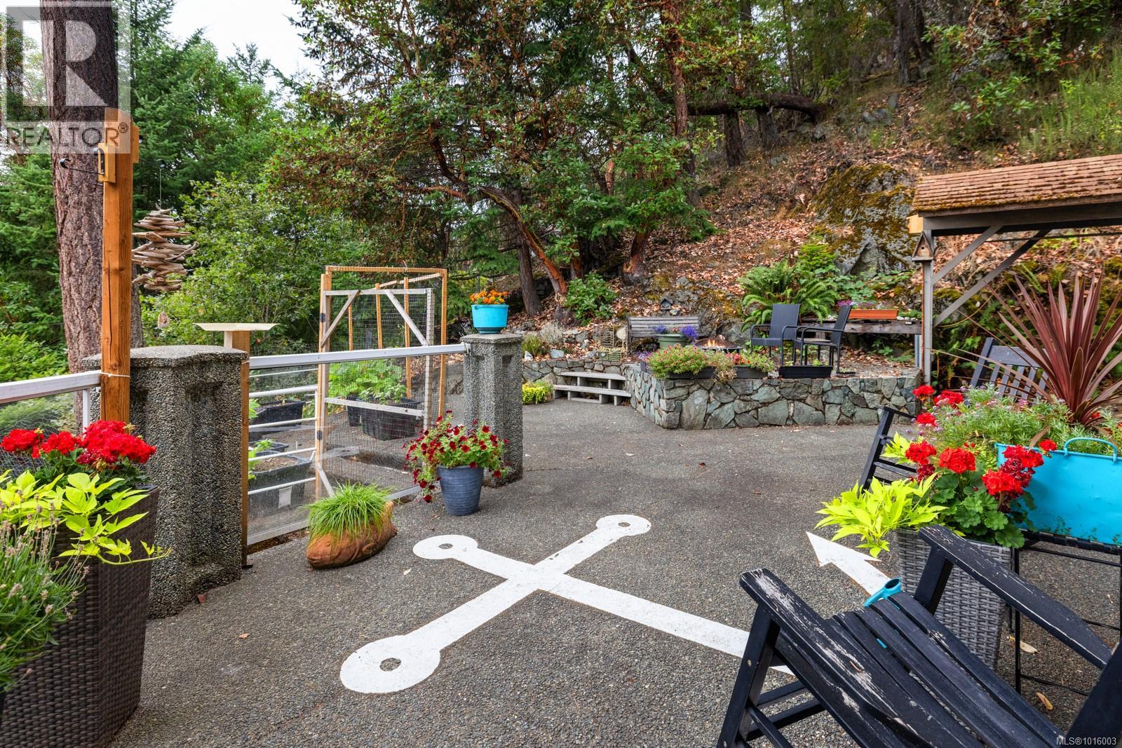  567 Maple Mountain Road, Duncan