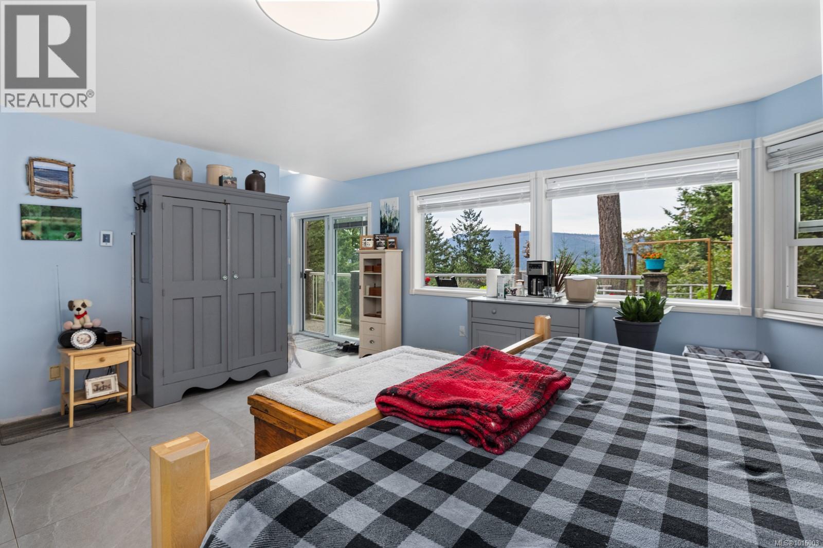  567 Maple Mountain Road, Duncan