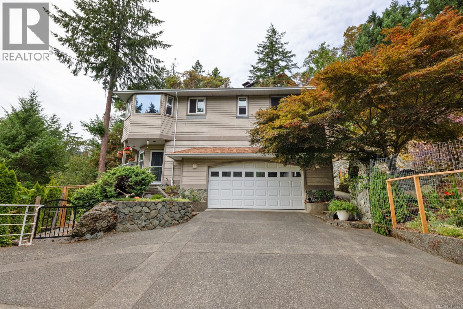  567 Maple Mountain Road, Duncan