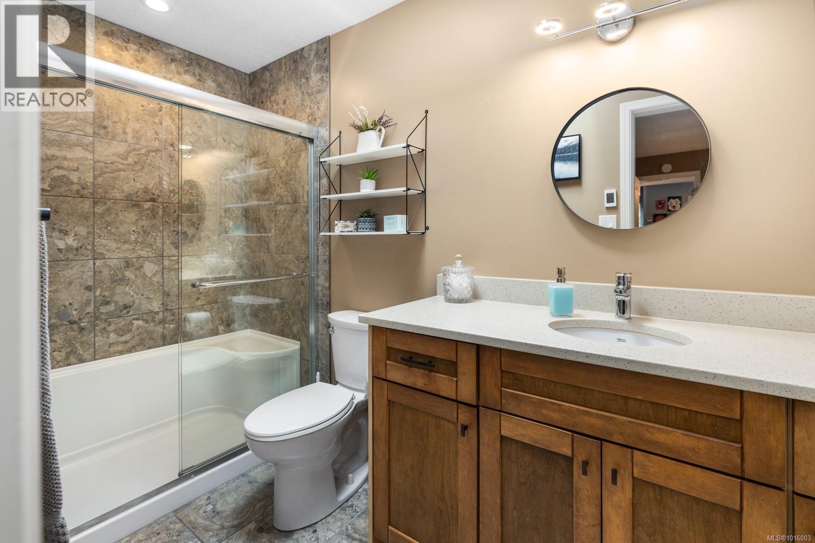  567 Maple Mountain Road, Duncan