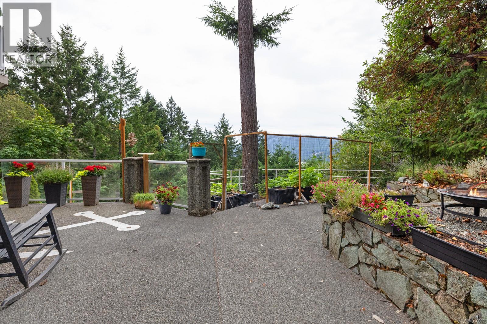  567 Maple Mountain Road, Duncan