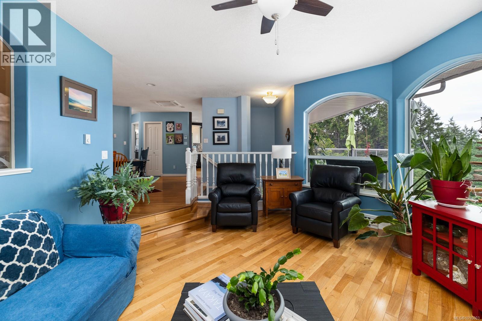  567 Maple Mountain Road, Duncan
