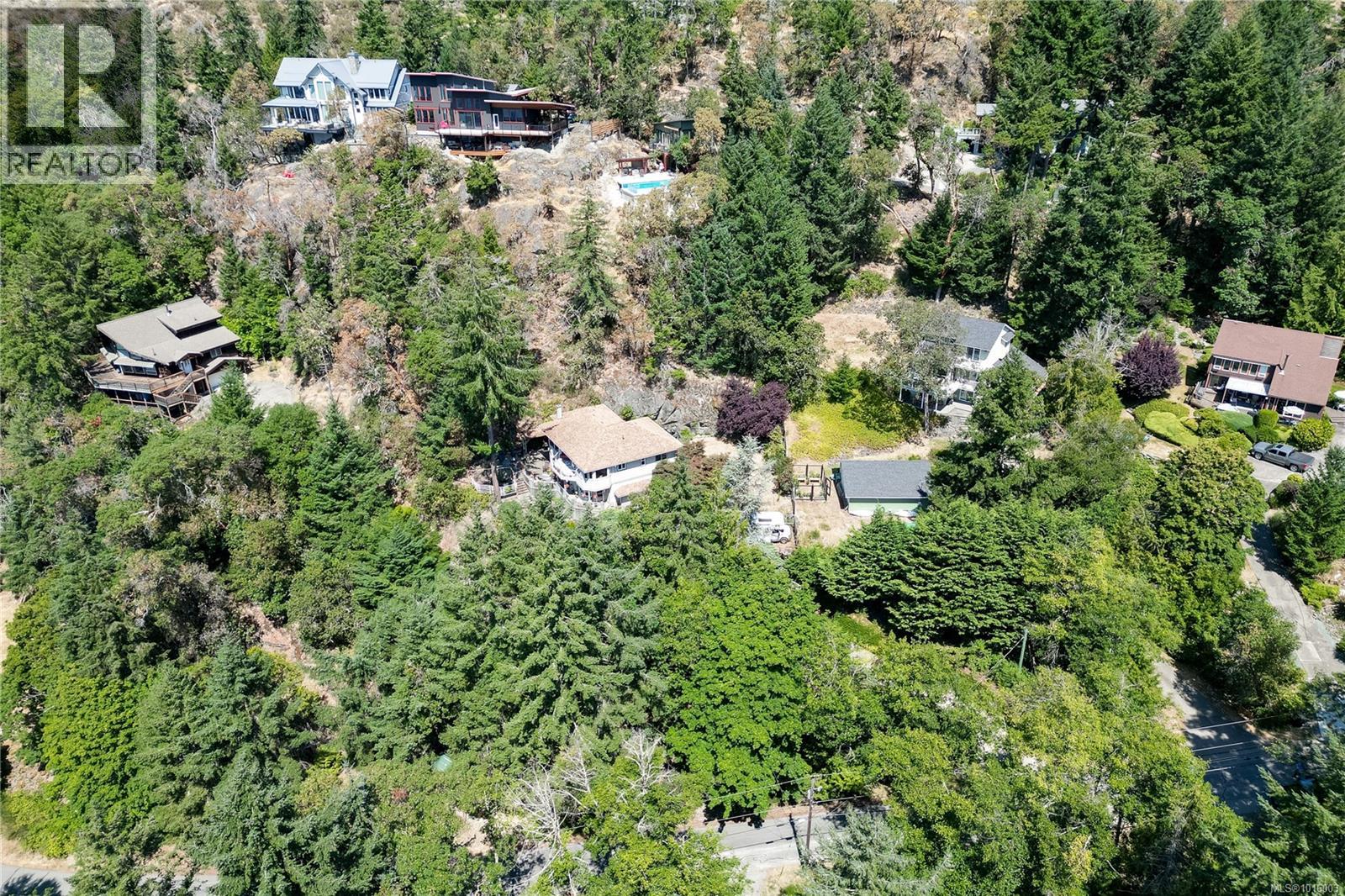  567 Maple Mountain Road, Duncan