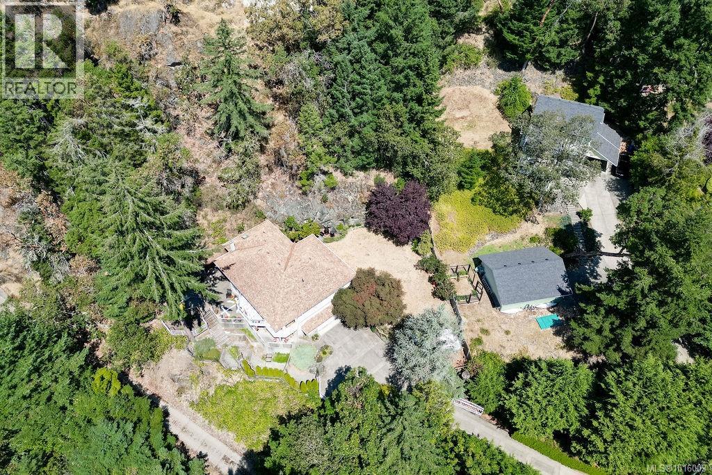  567 Maple Mountain Road, Duncan