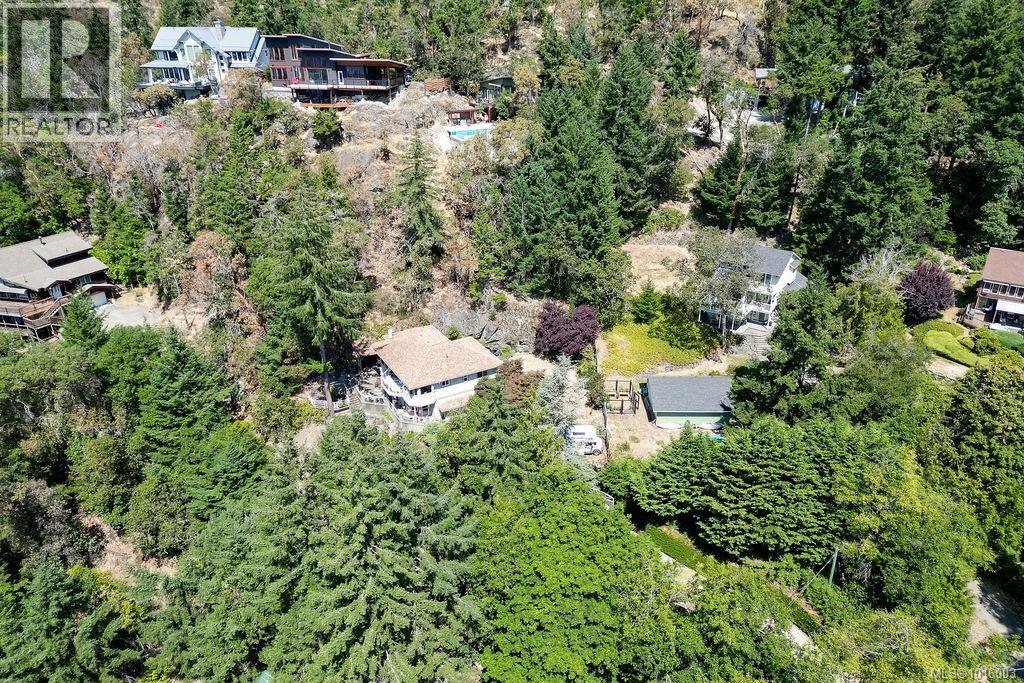  567 Maple Mountain Road, Duncan