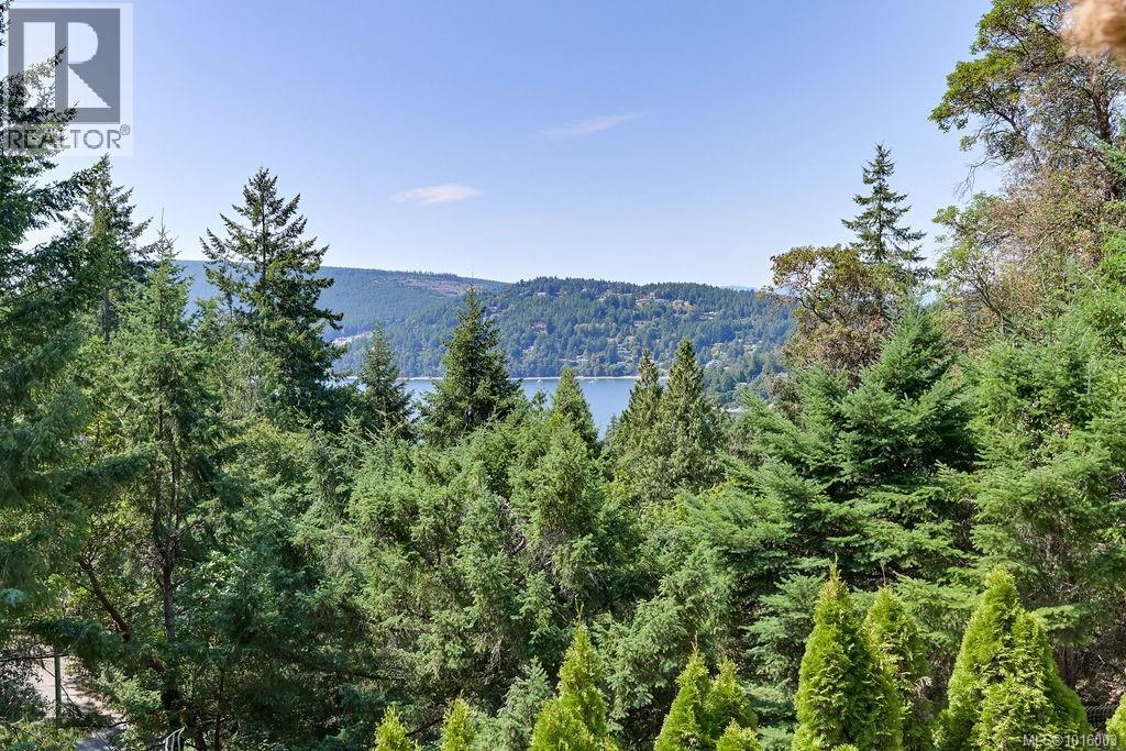  567 Maple Mountain Road, Duncan