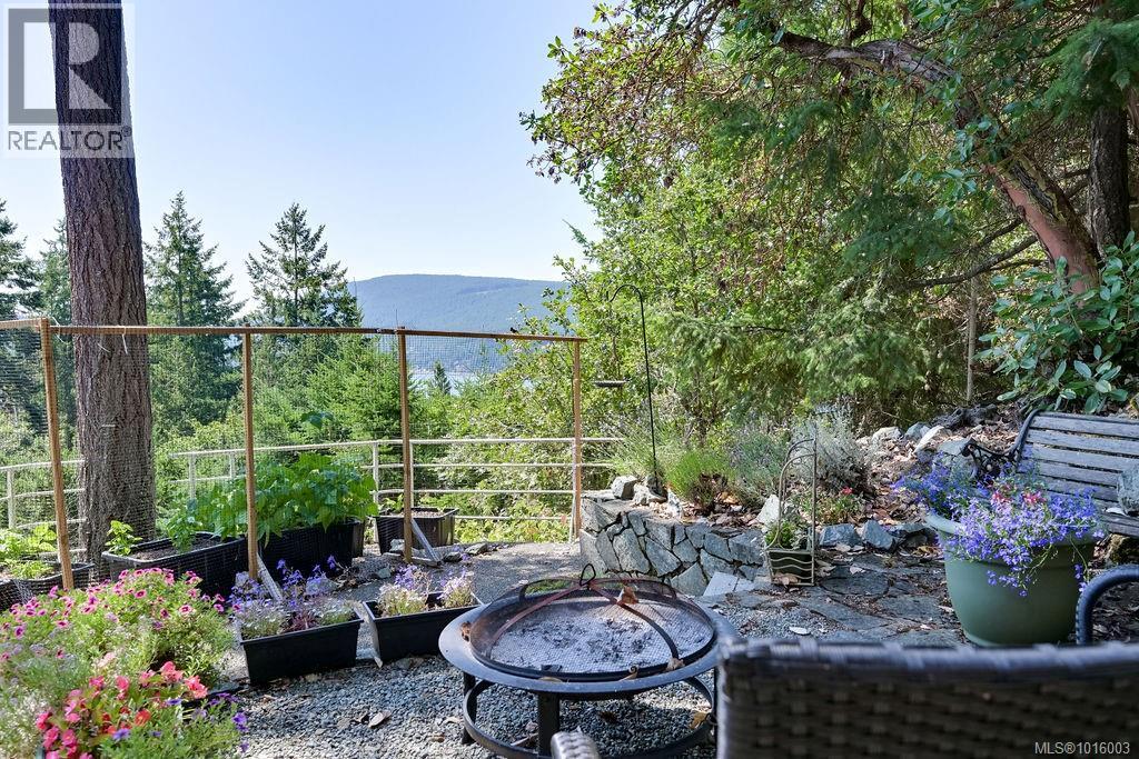  567 Maple Mountain Road, Duncan