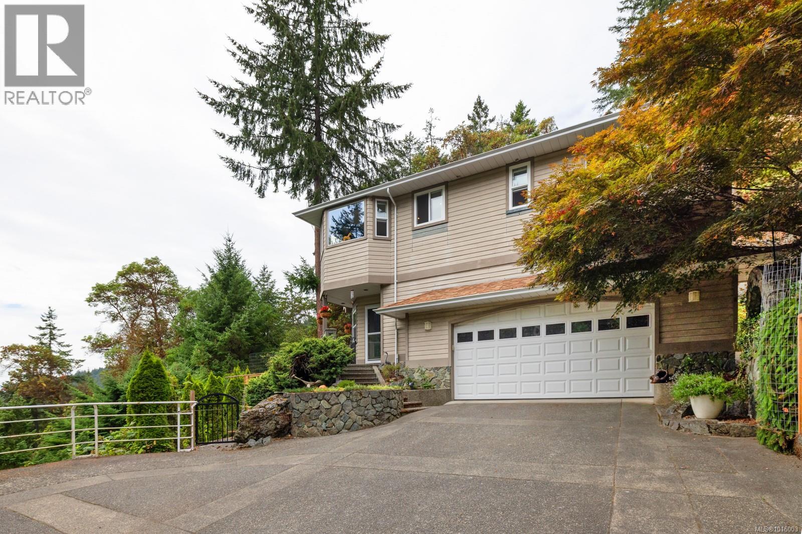  567 Maple Mountain Road, Duncan