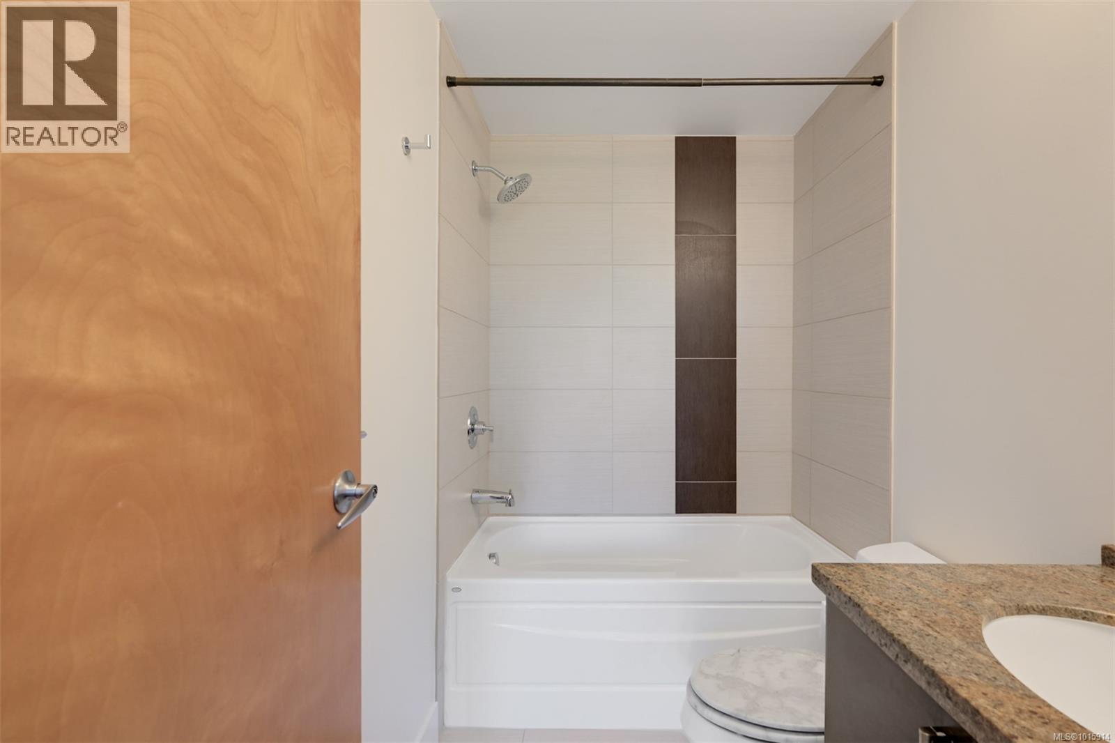 418 2745 Veterans Memorial Parkway, Langford