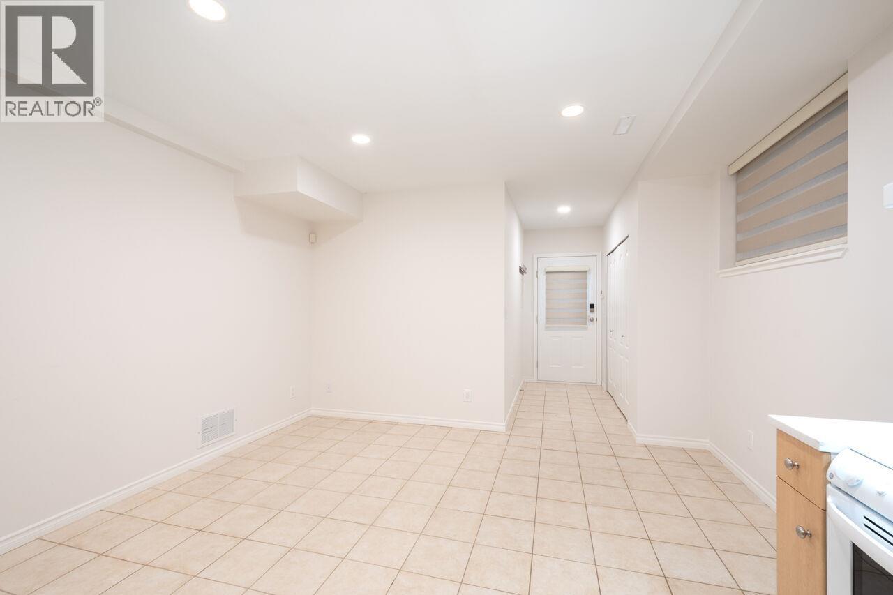 4080 ST. PAULS AVENUE, North Vancouver