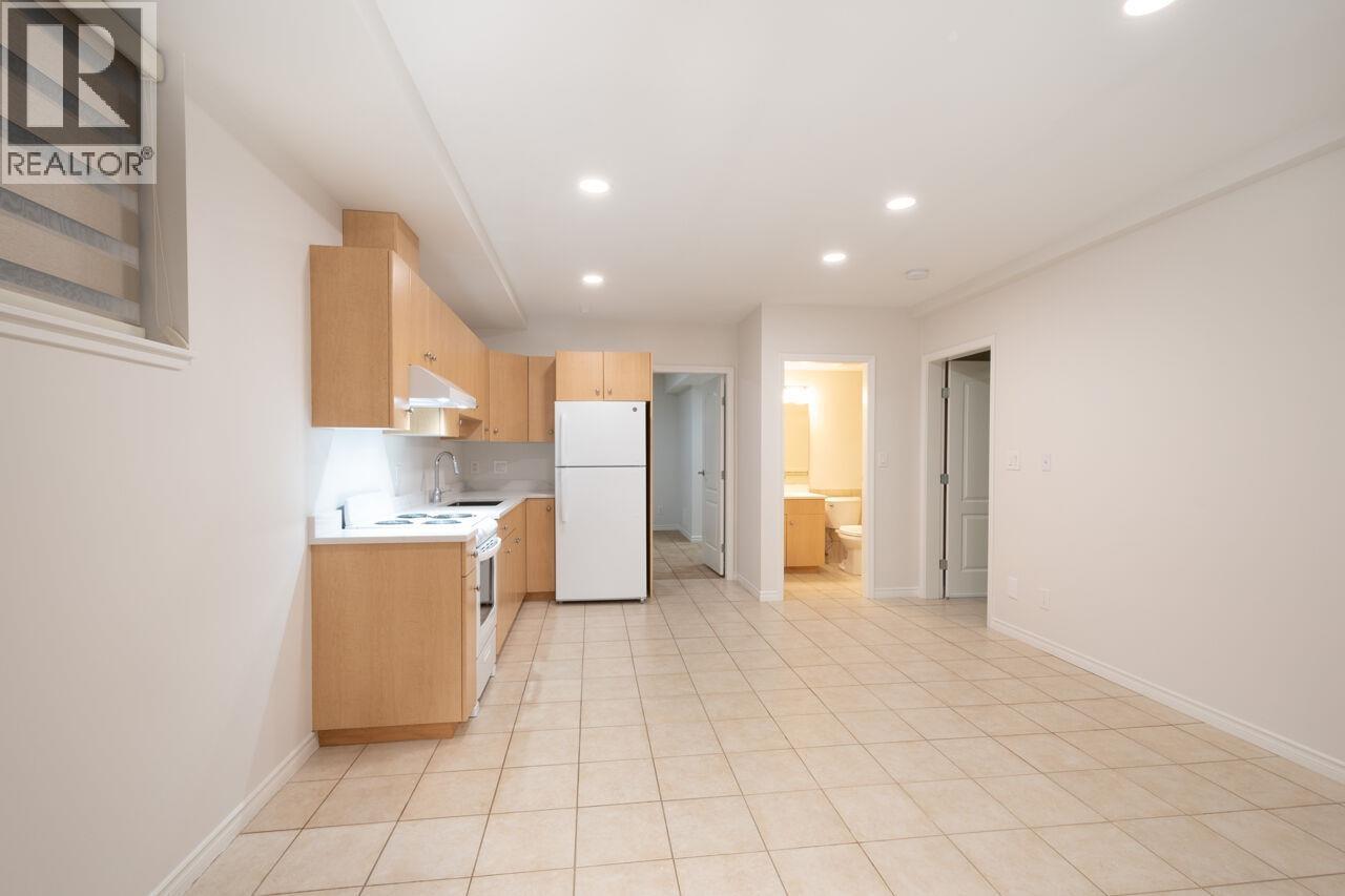 4080 ST. PAULS AVENUE, North Vancouver