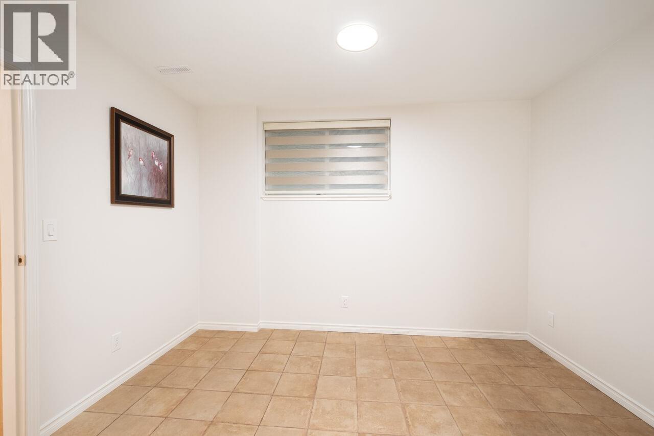 4080 ST. PAULS AVENUE, North Vancouver