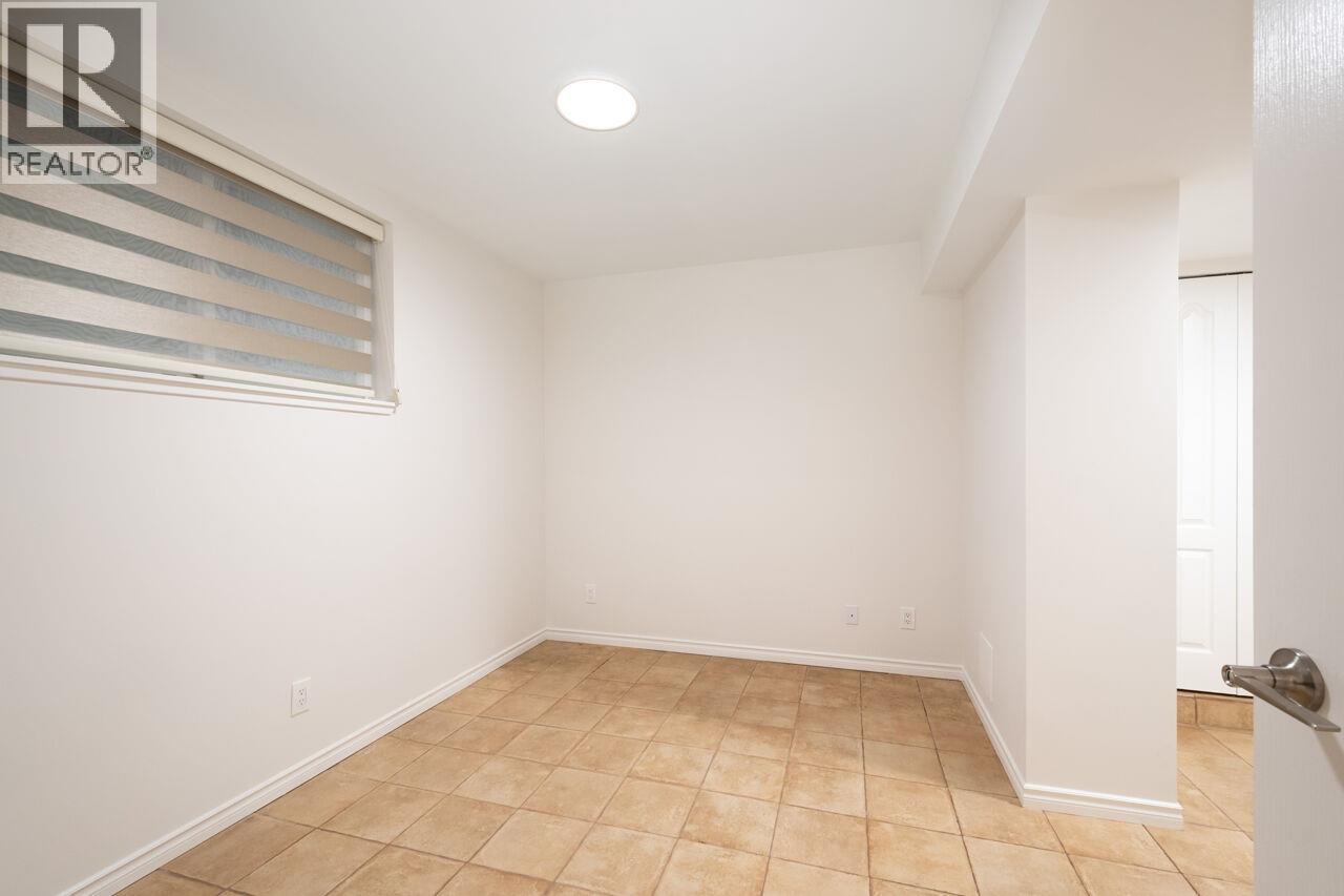 4080 ST. PAULS AVENUE, North Vancouver