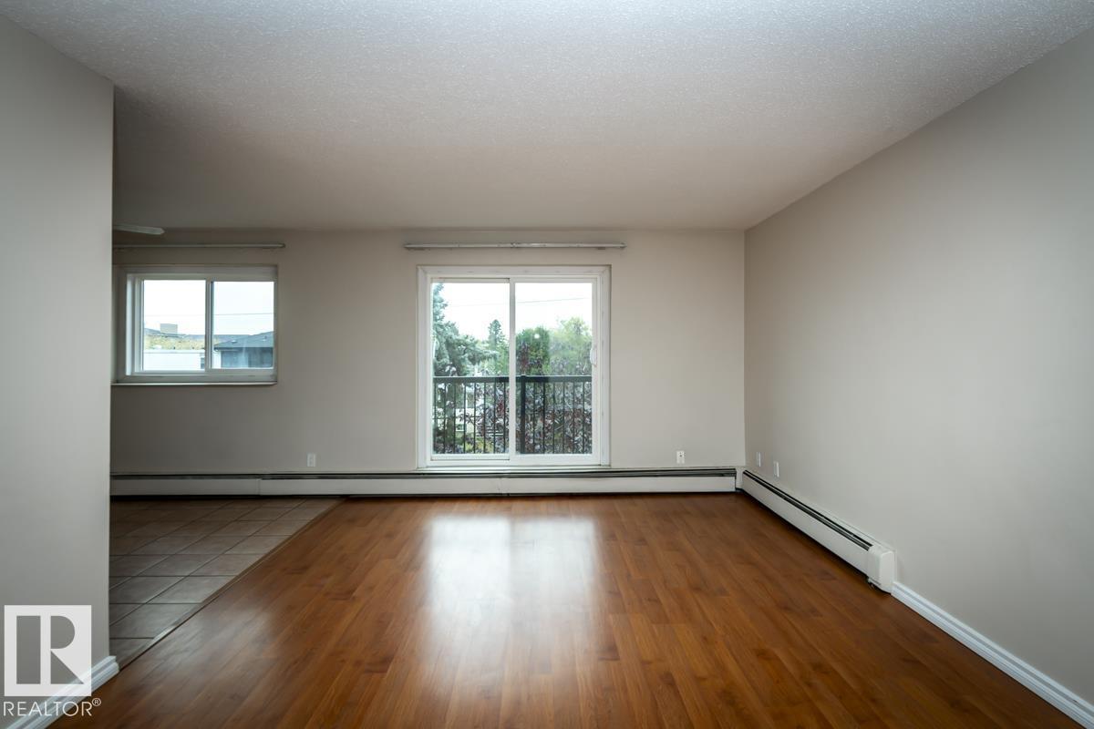#301 7204 81 AV NW - 8