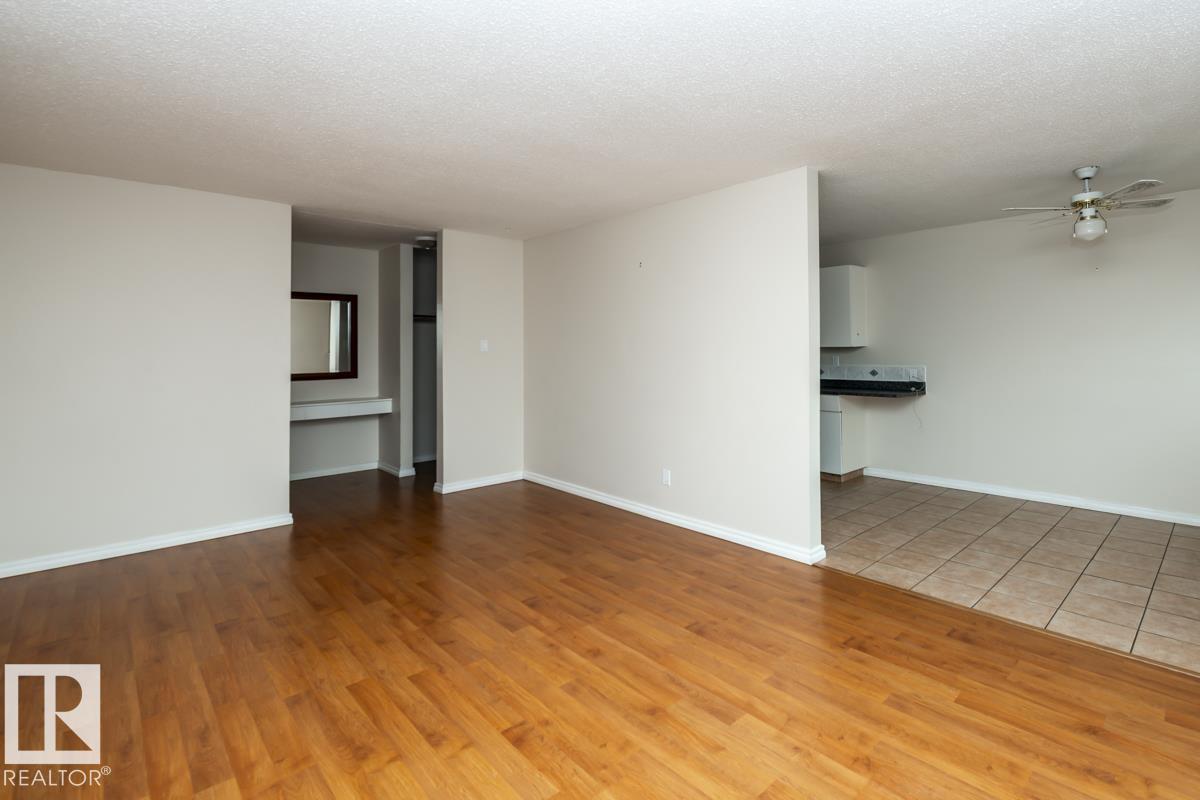 #301 7204 81 AV NW - 10