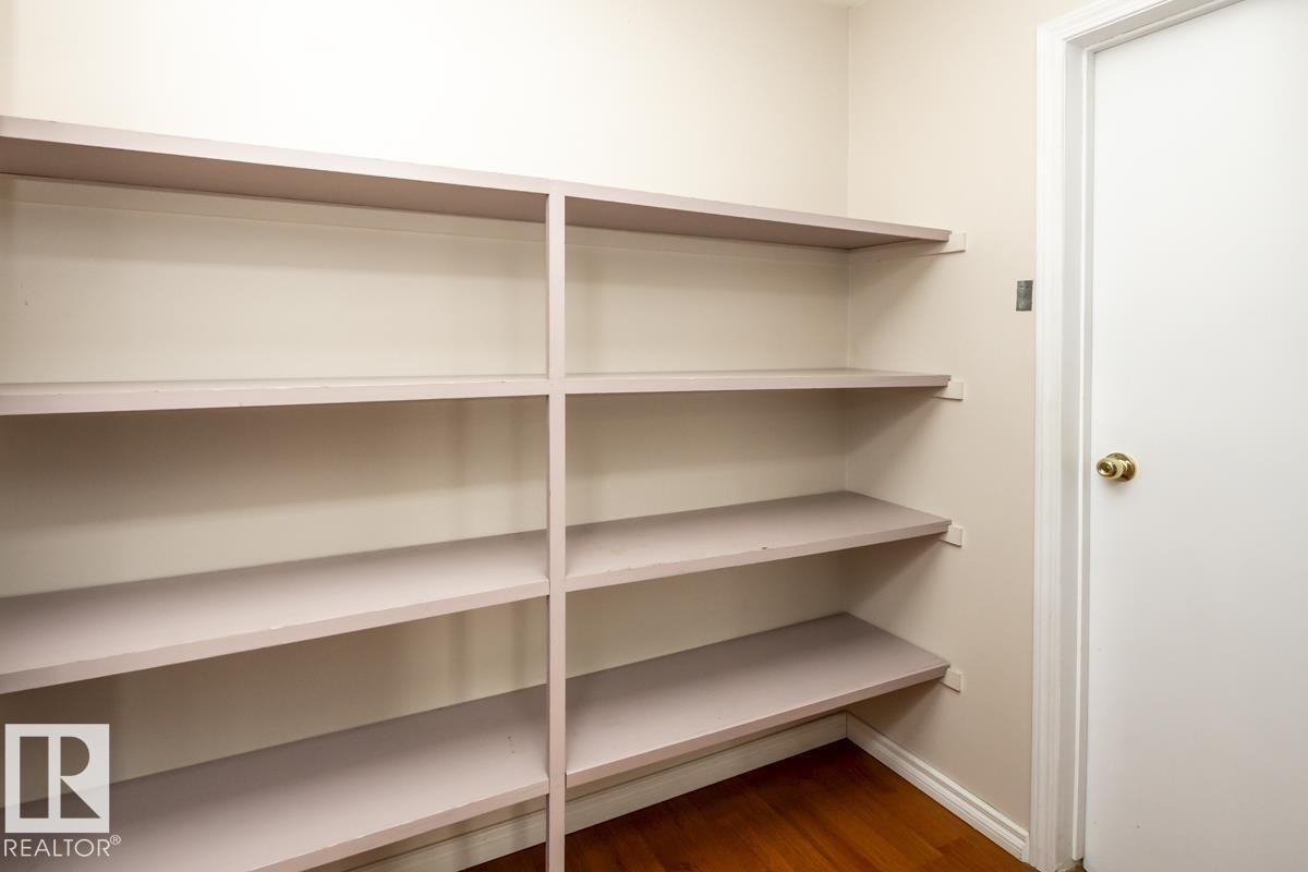 #301 7204 81 AV NW, Edmonton