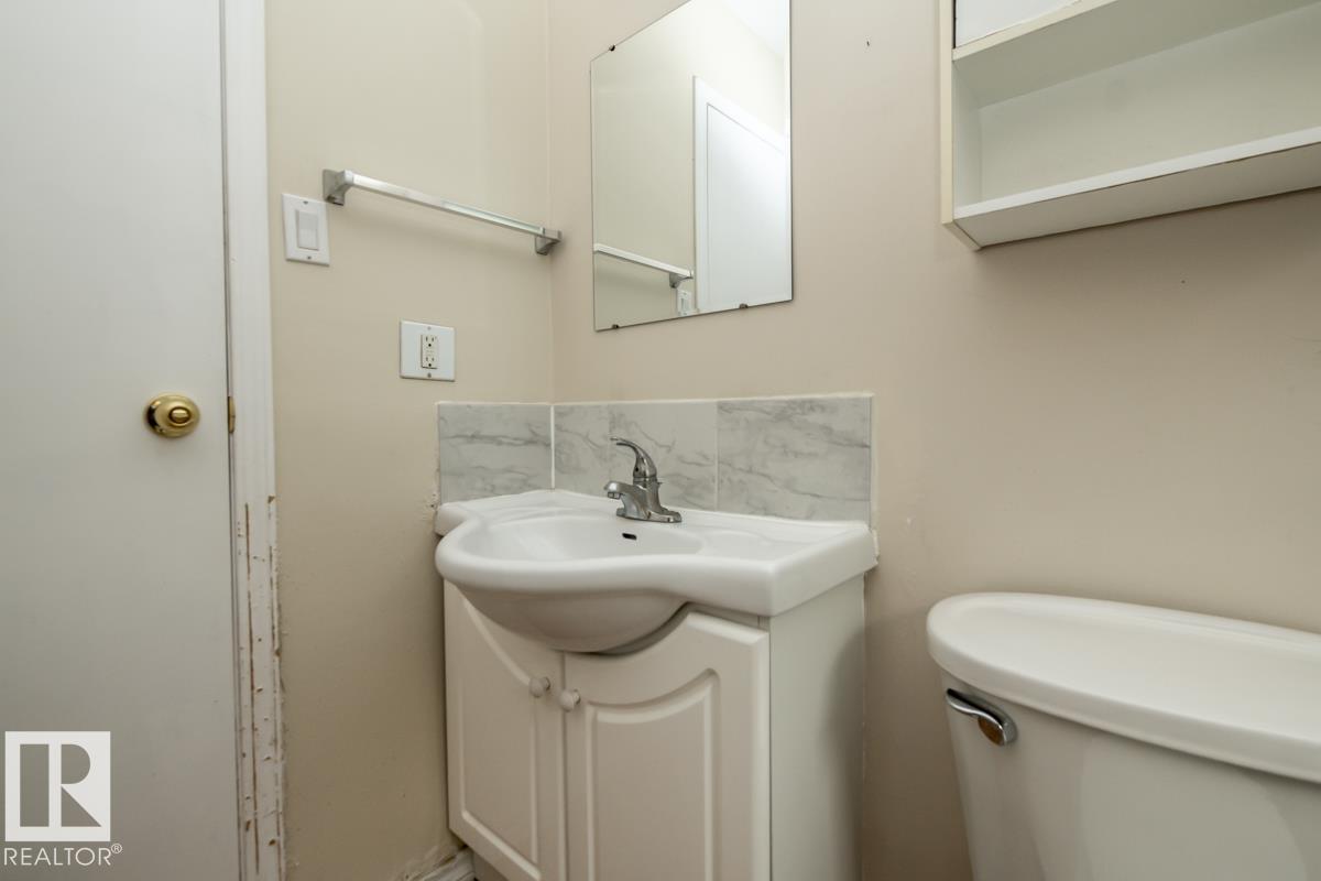 #301 7204 81 AV NW, Edmonton