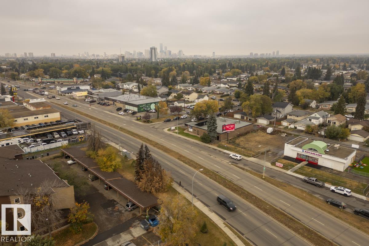 #301 7204 81 AV NW - 37