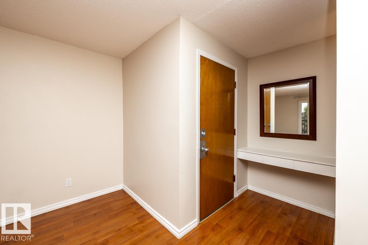 #301 7204 81 AV NW - 5
