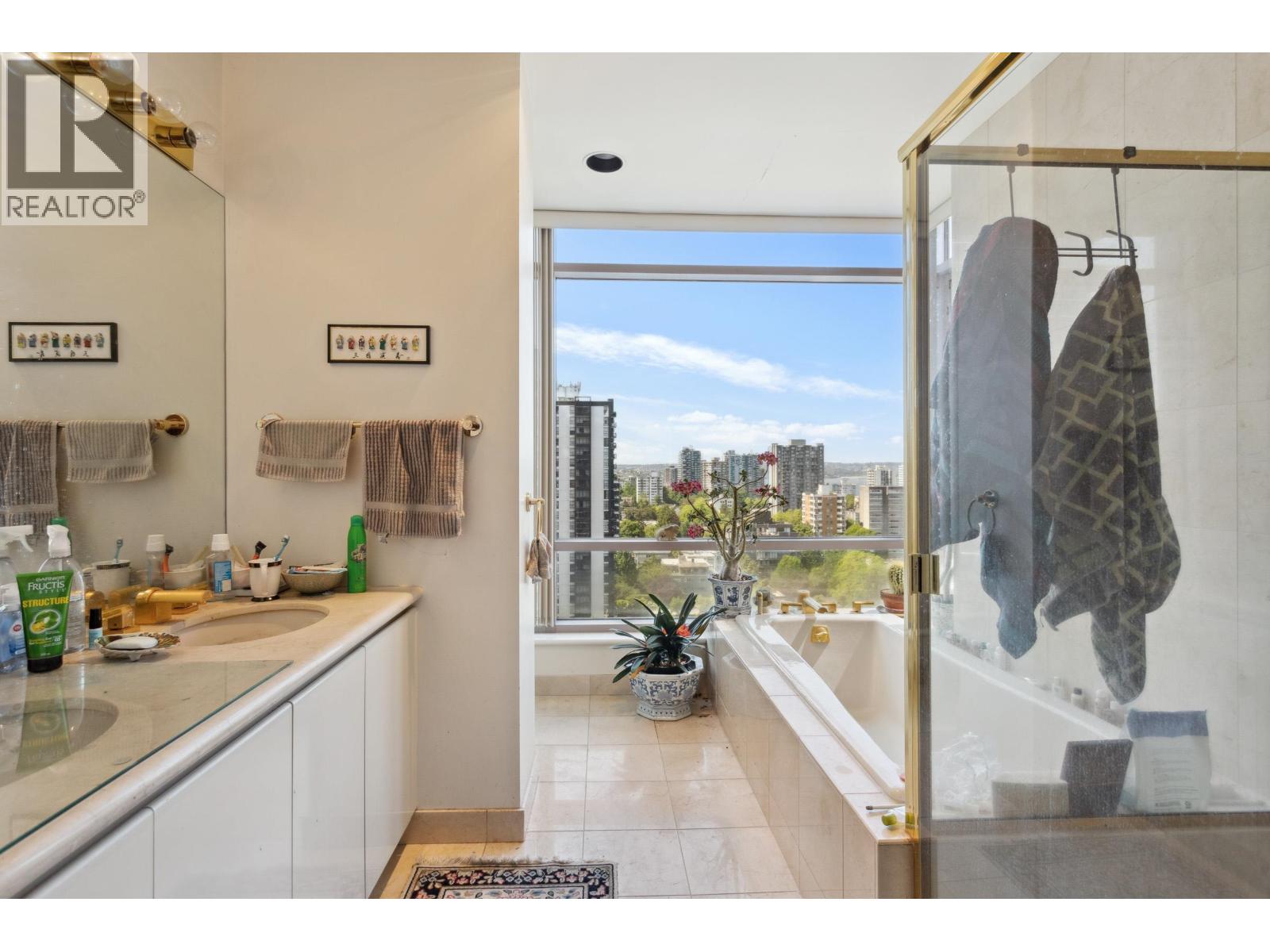 13C 1500 ALBERNI STREET, Vancouver