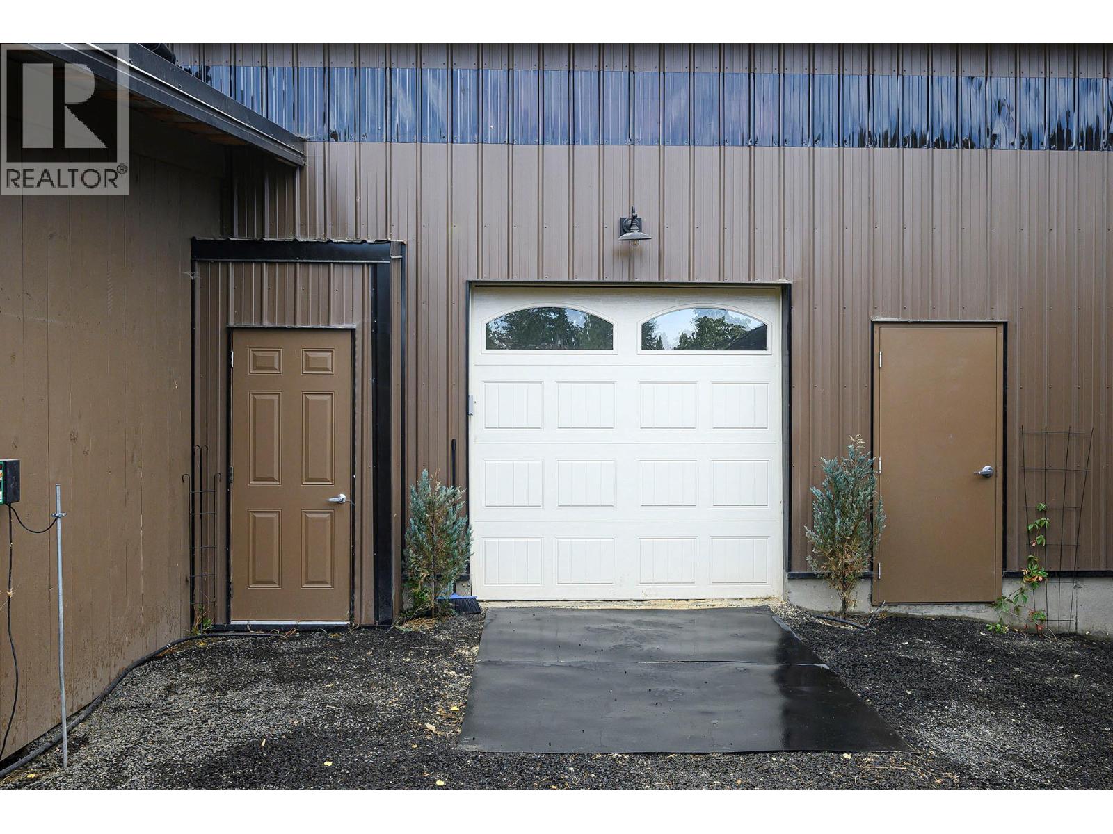  5833 Todd Road, Kamloops