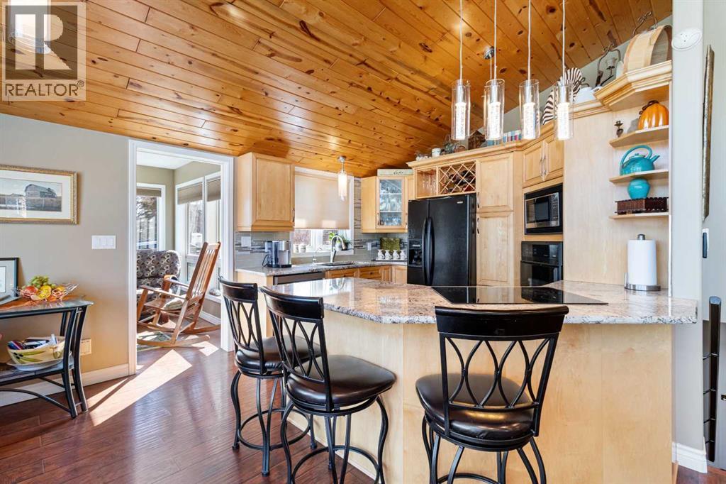 25054 South Pine Lake Road, Rural Red Deer County