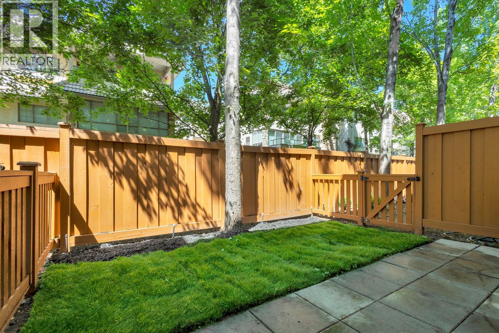 8 3416 Scott Road, Kelowna