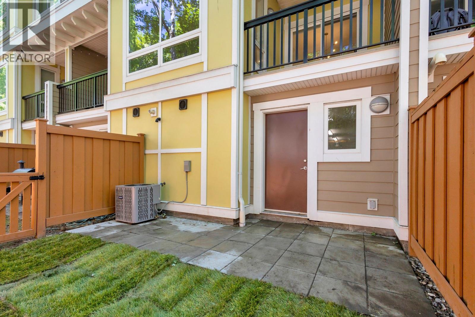 8 3416 Scott Road, Kelowna