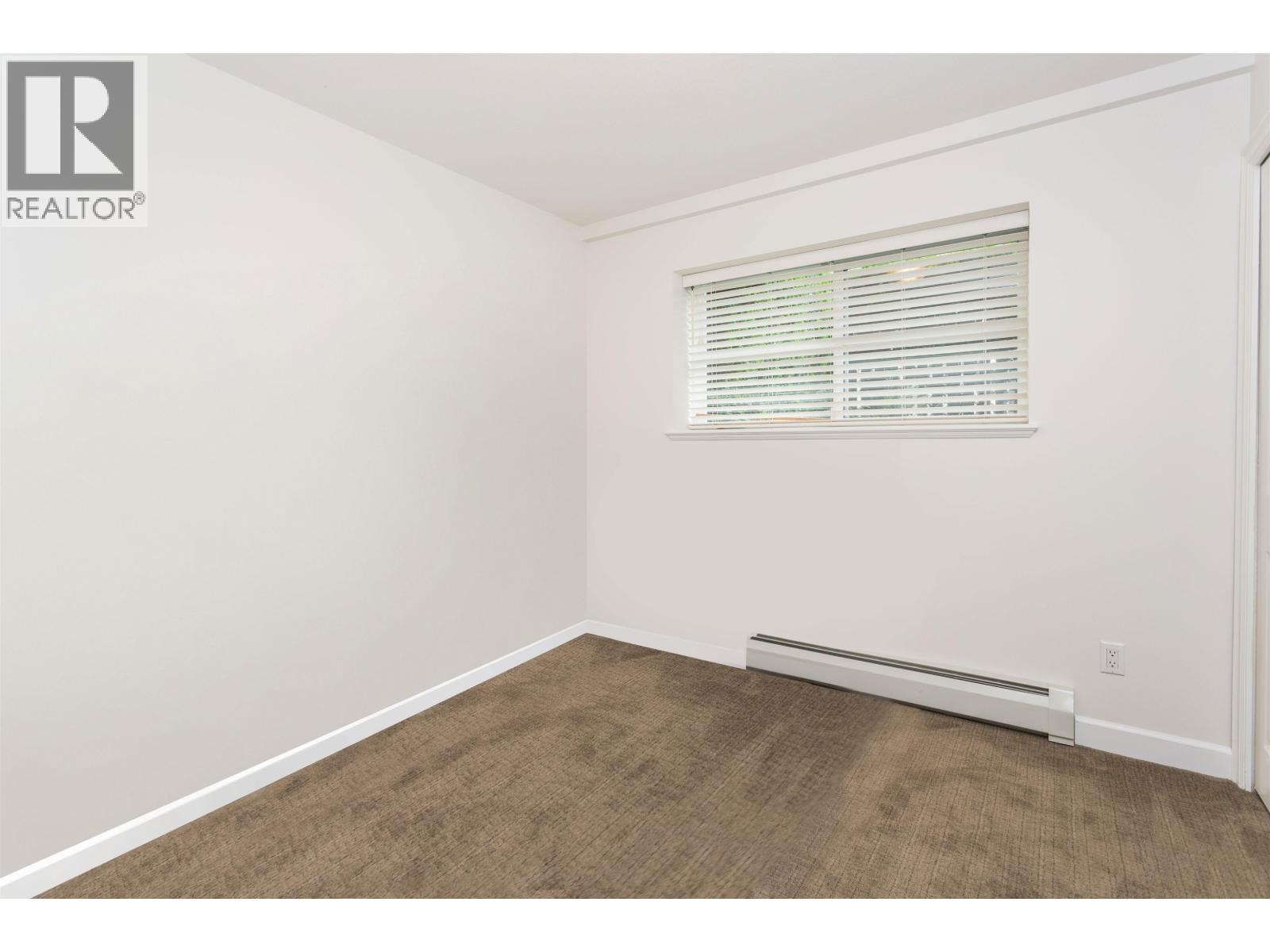 10 3150 SUNNYHURST ROAD, North Vancouver