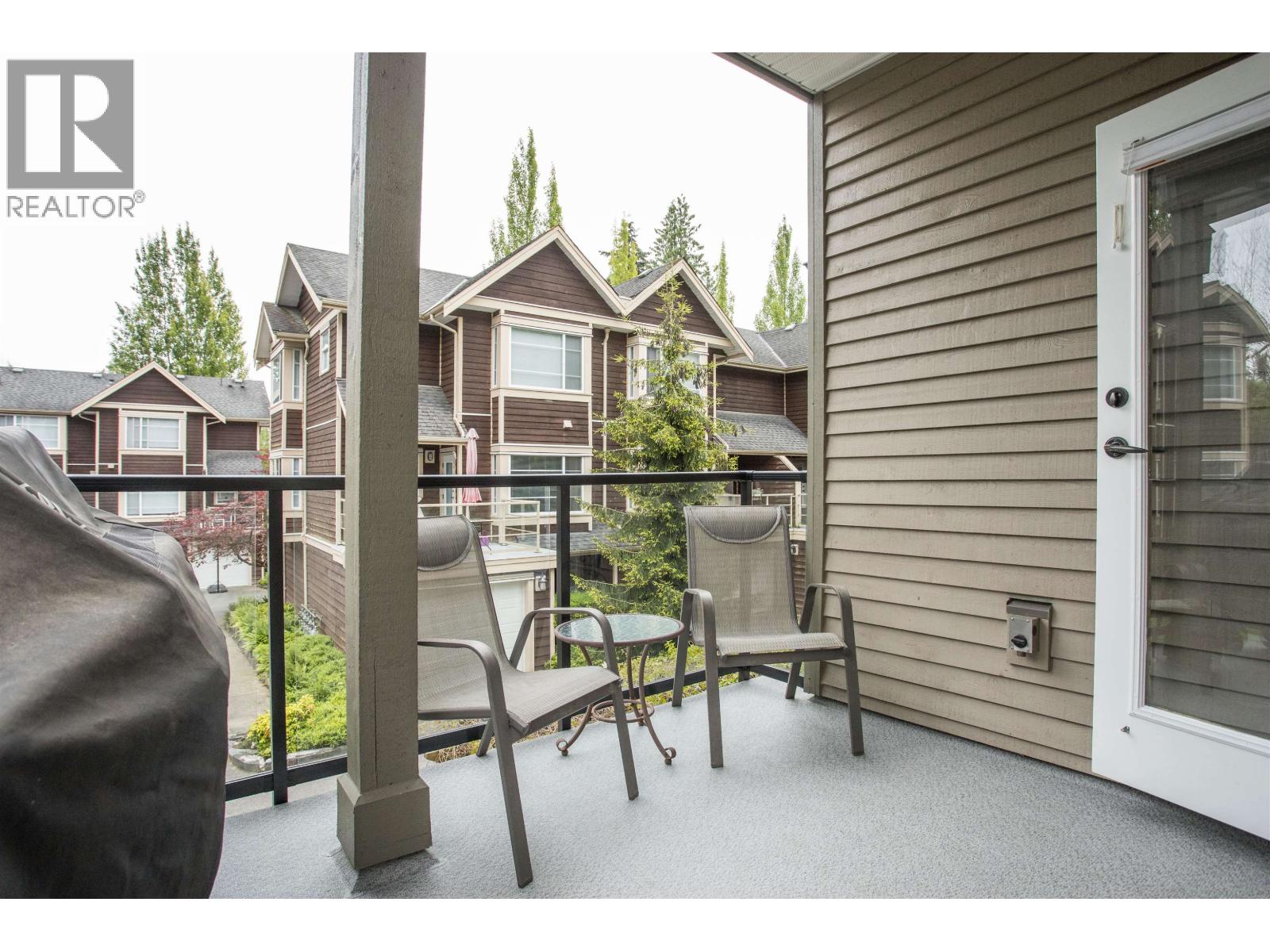 10 3150 SUNNYHURST ROAD, North Vancouver