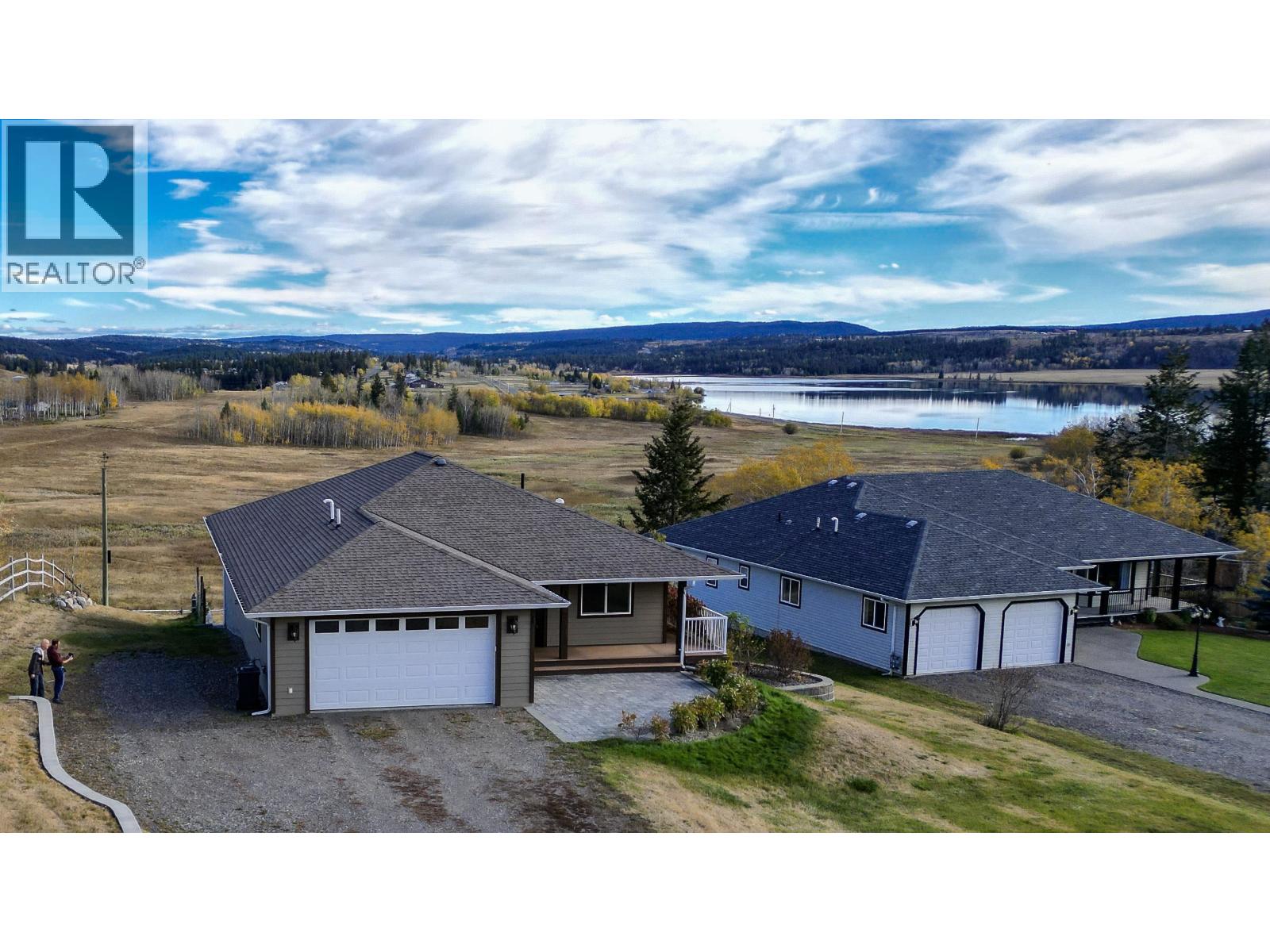 5072 BLOCK DRIVE - Photo 2 of 40, 108 Mile Ranch, British Columbia