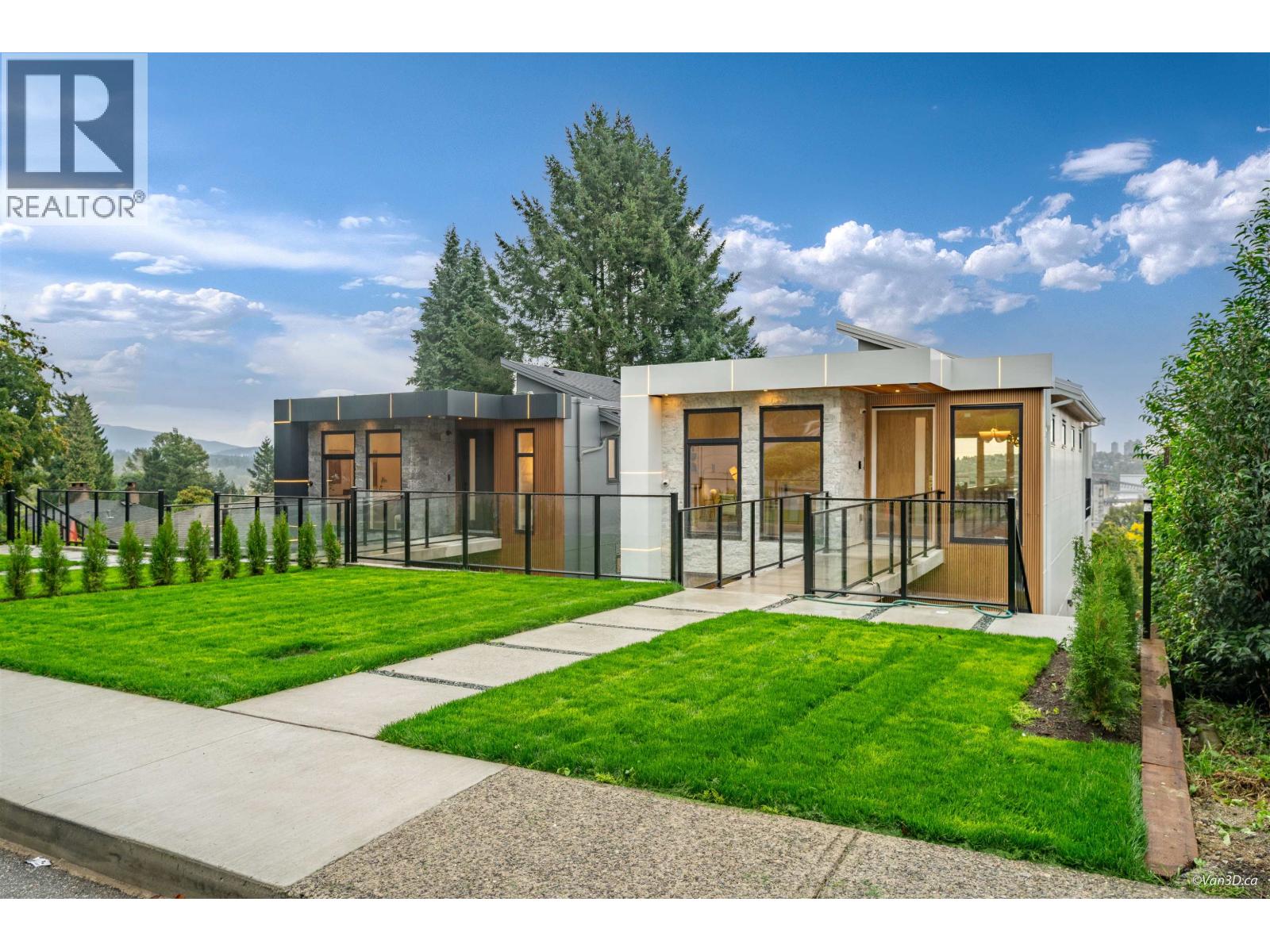 971 ADDERLEY STREET, North Vancouver