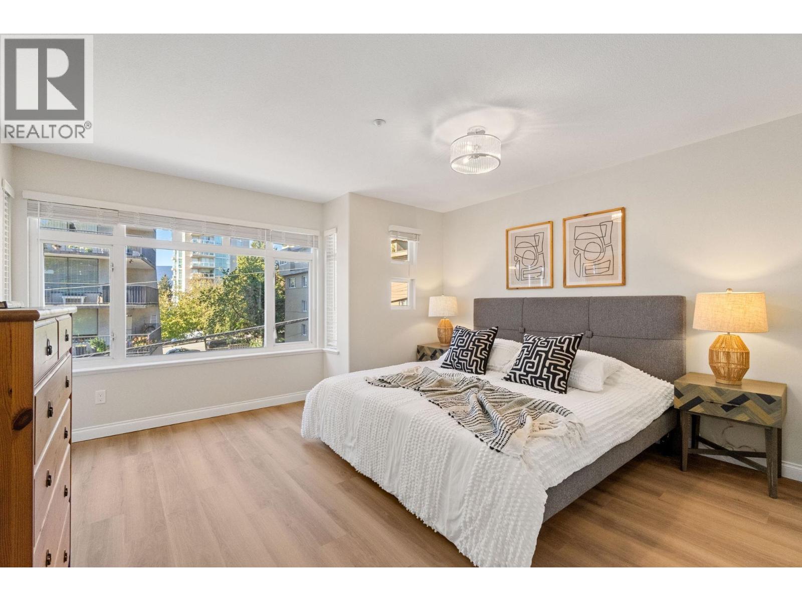 5 119 E 6TH STREET, North Vancouver