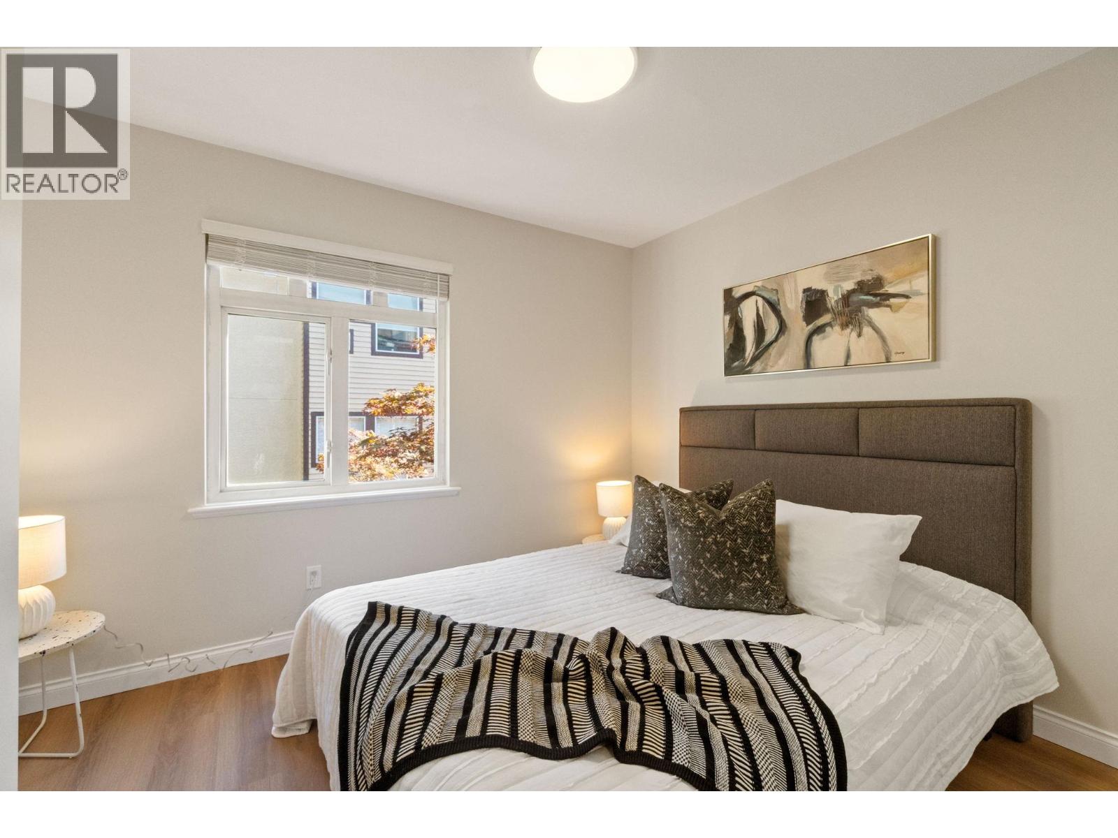 5 119 E 6TH STREET, North Vancouver