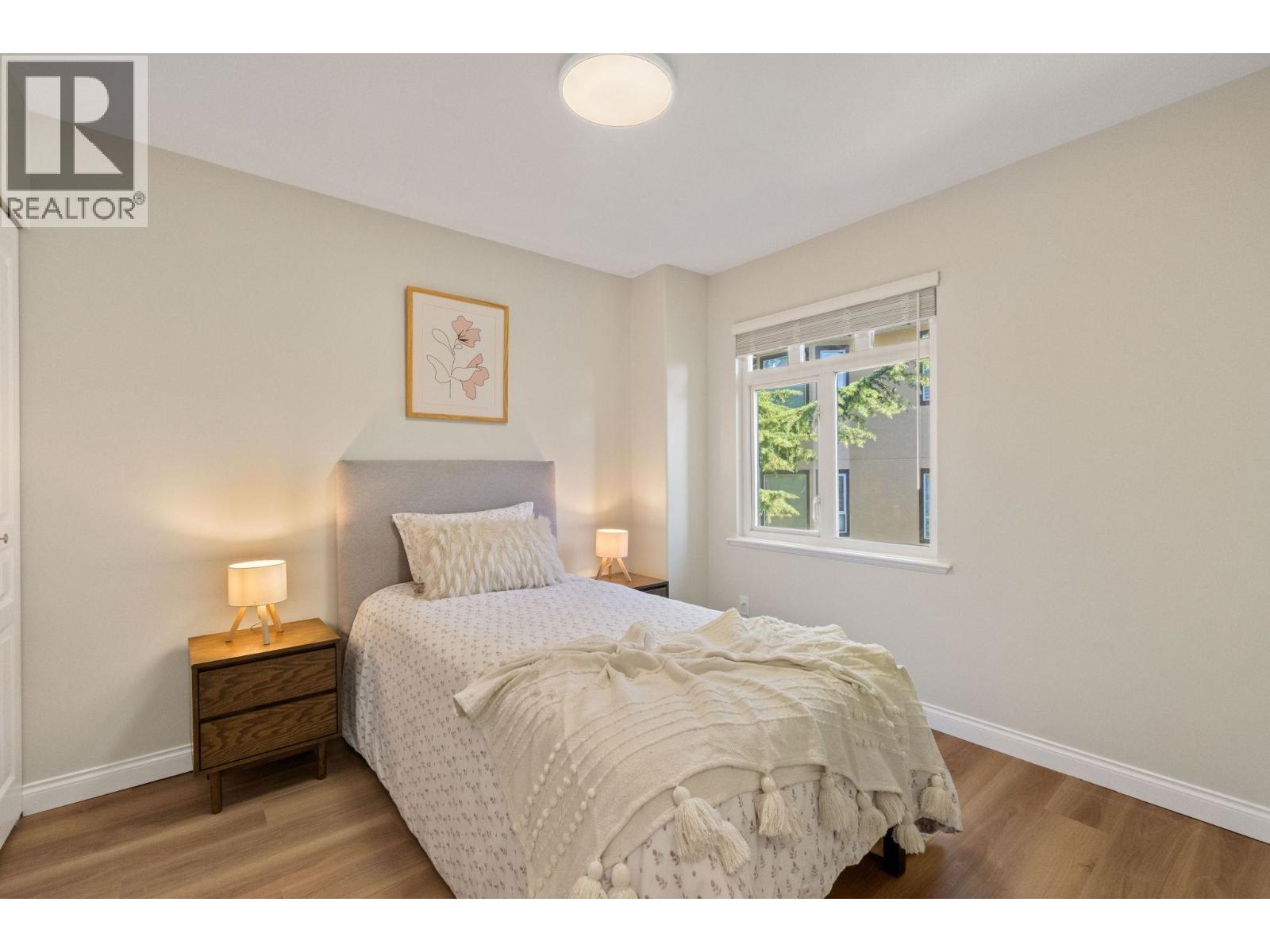 5 119 E 6TH STREET, North Vancouver