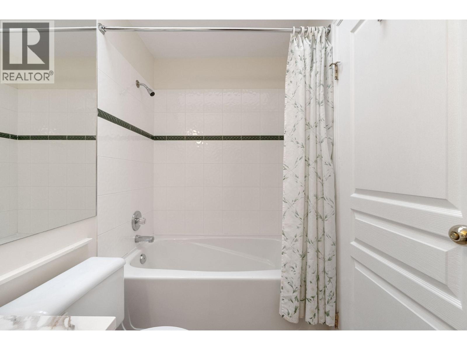 5 119 E 6TH STREET, North Vancouver