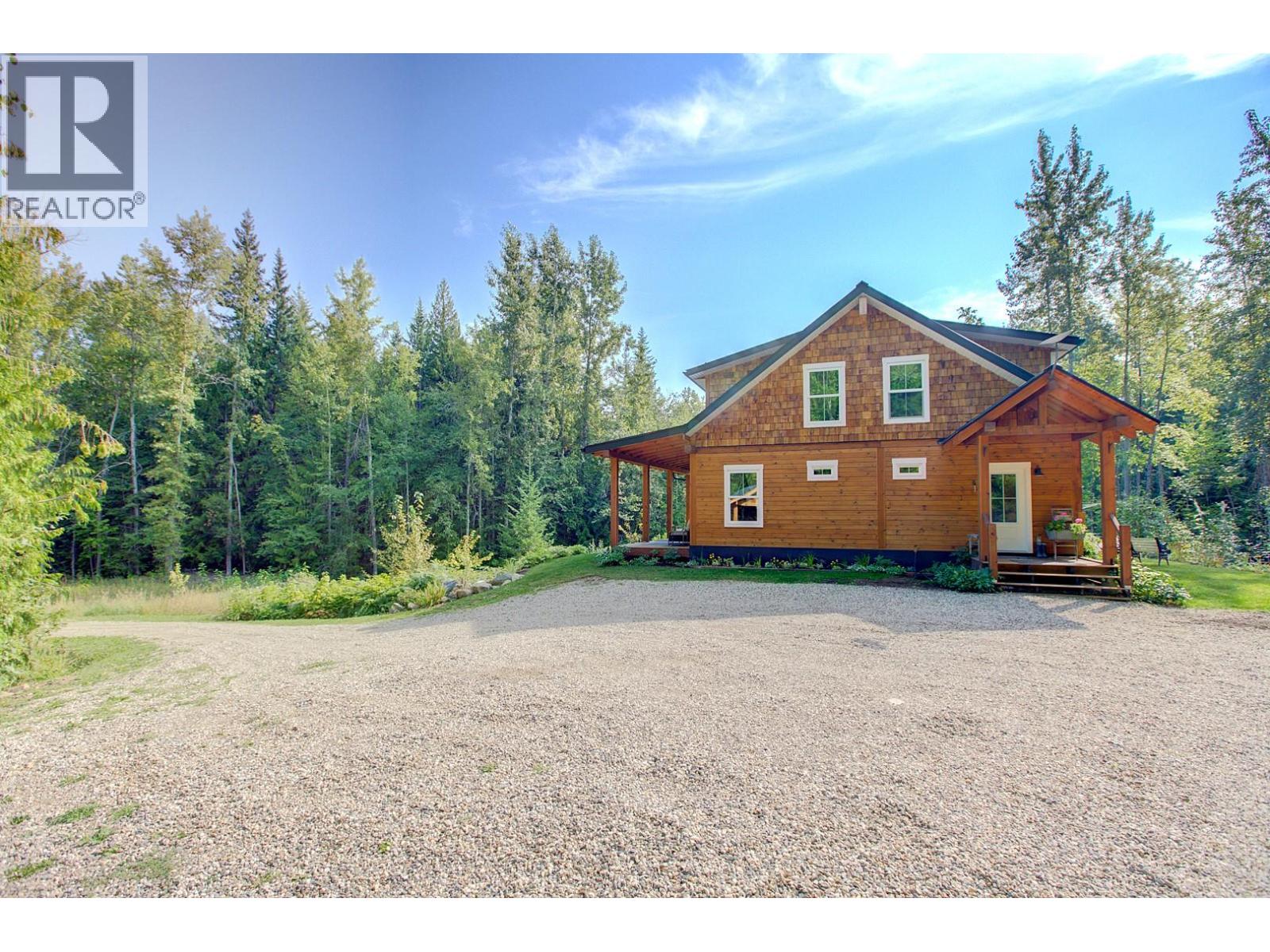 44 Mackenzie Road, Salmon Arm