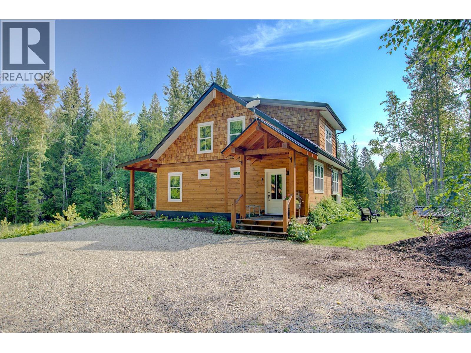 44 Mackenzie Road, Salmon Arm