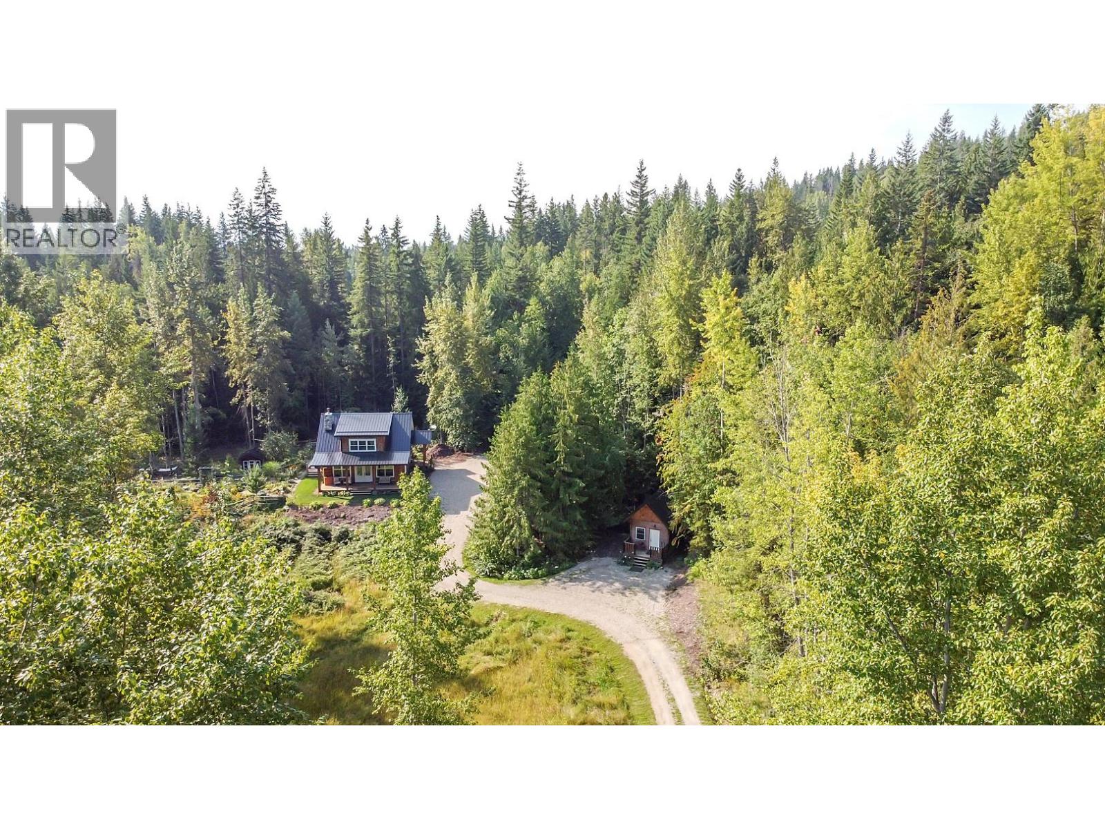 44 Mackenzie Road, Salmon Arm