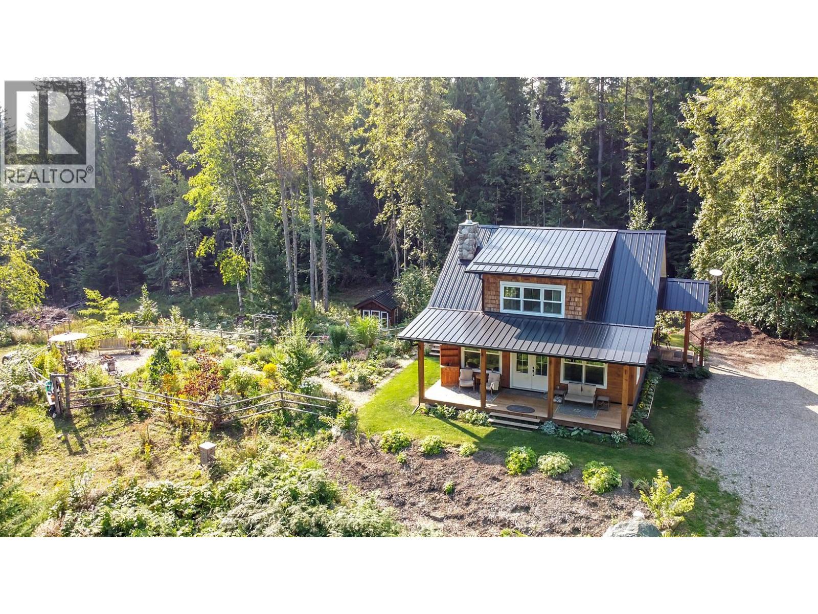 44 Mackenzie Road, Salmon Arm