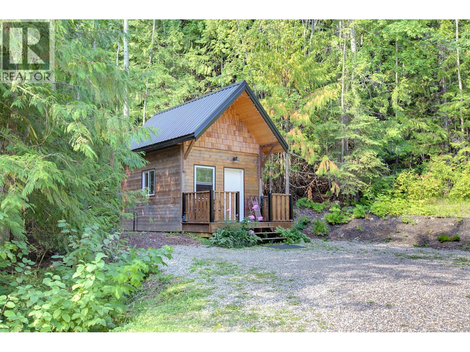 44 Mackenzie Road, Salmon Arm