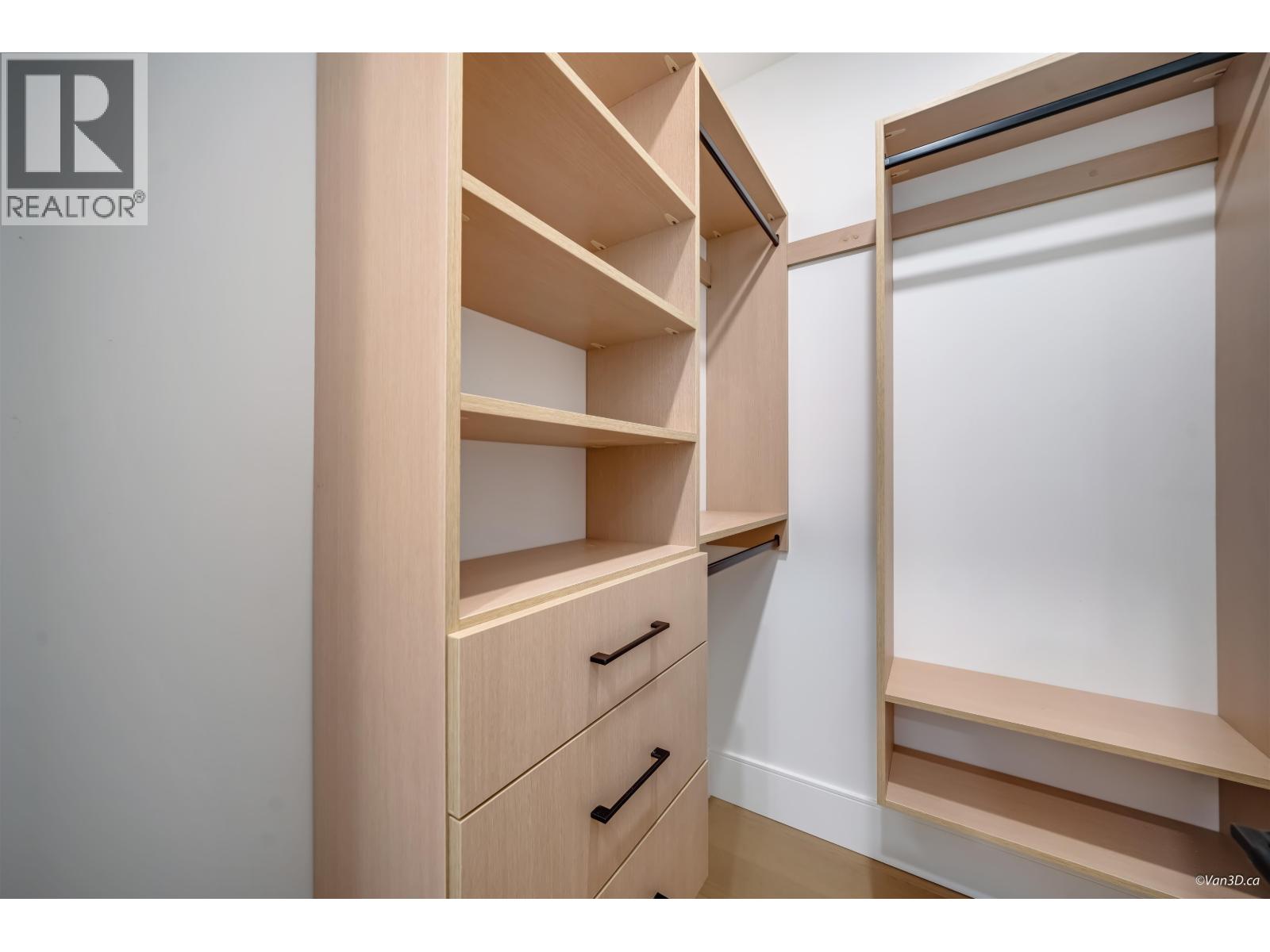 973 ADDERLEY STREET, North Vancouver