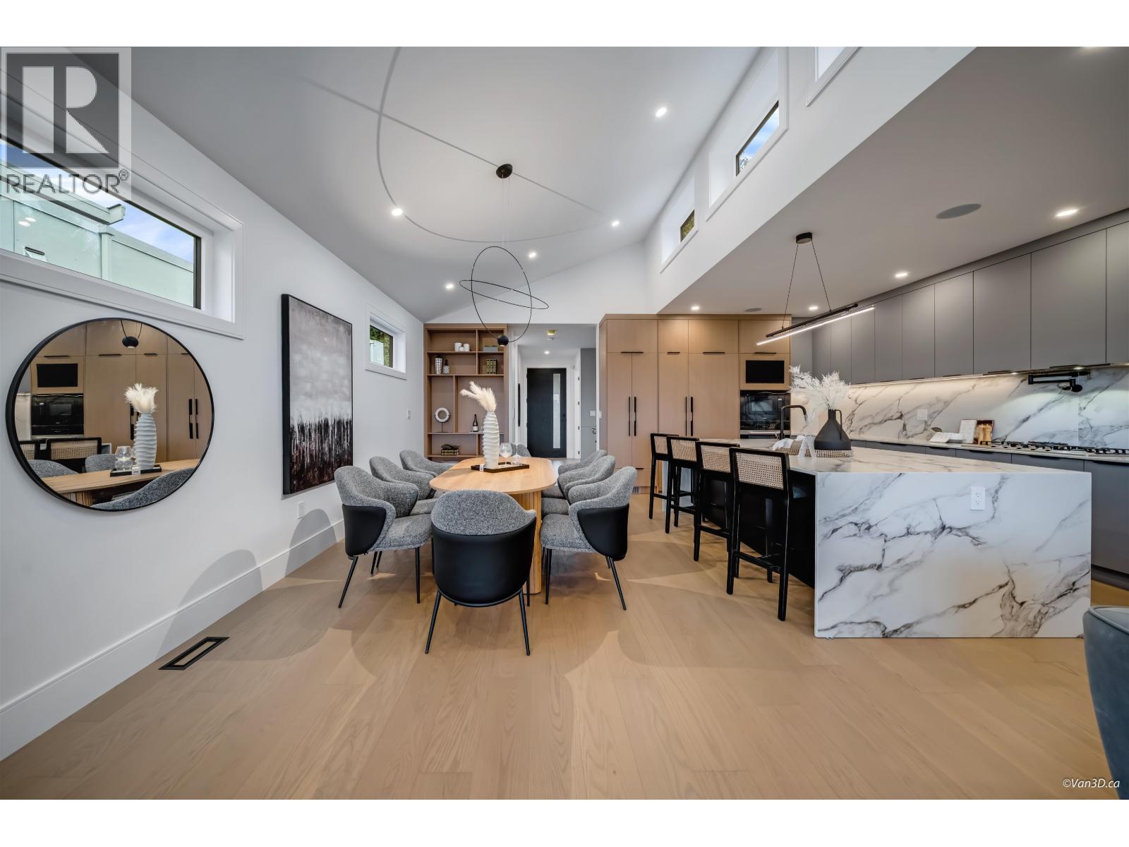 973 ADDERLEY STREET, North Vancouver