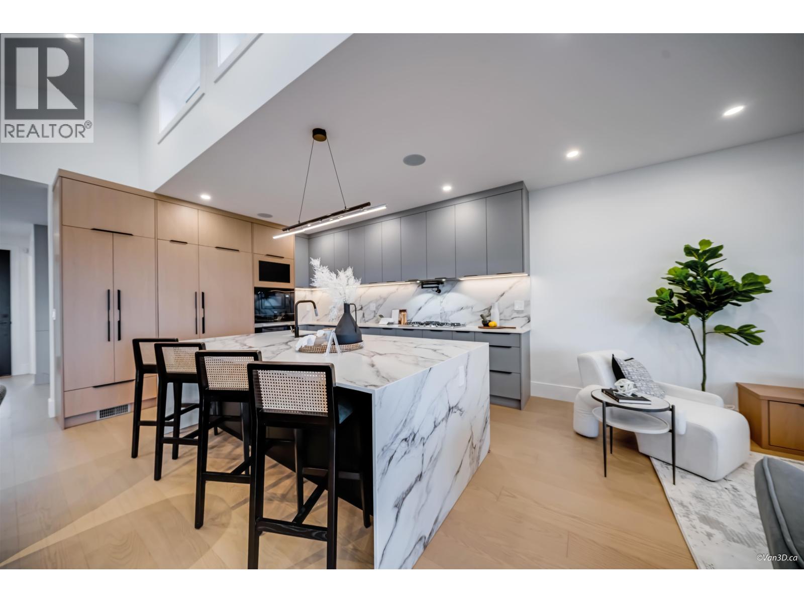 973 ADDERLEY STREET, North Vancouver