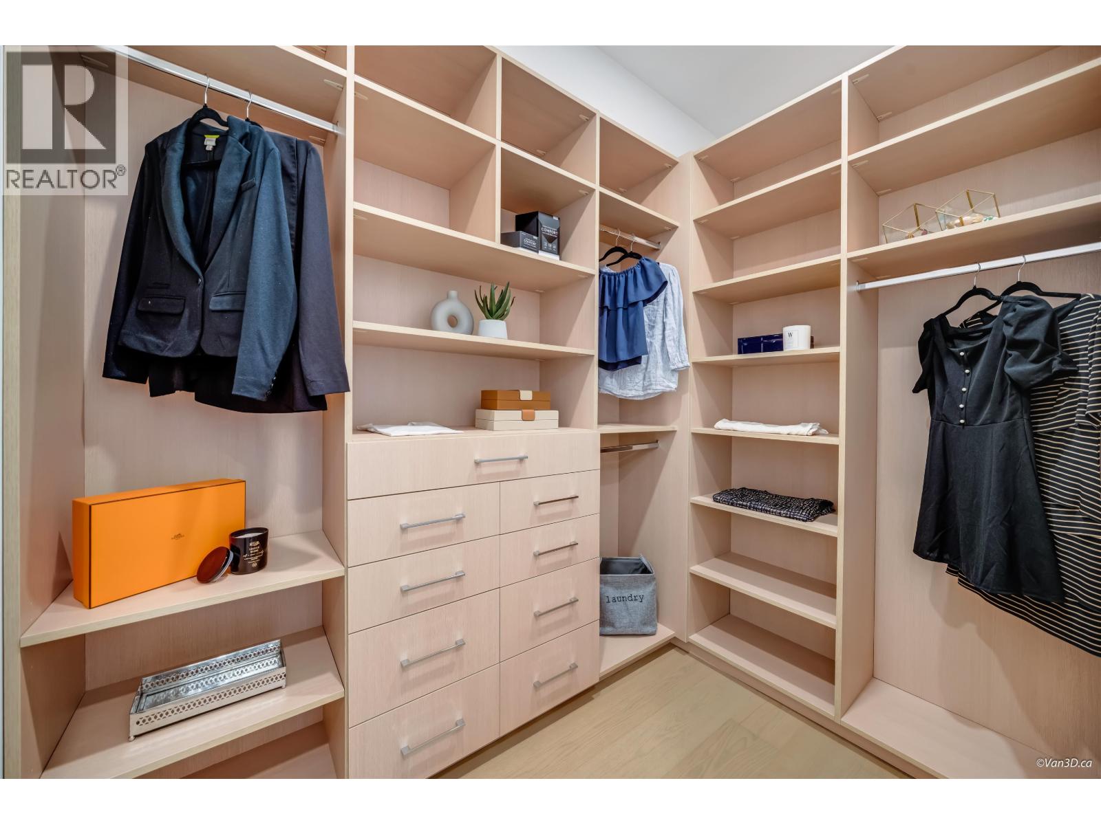 973 ADDERLEY STREET, North Vancouver