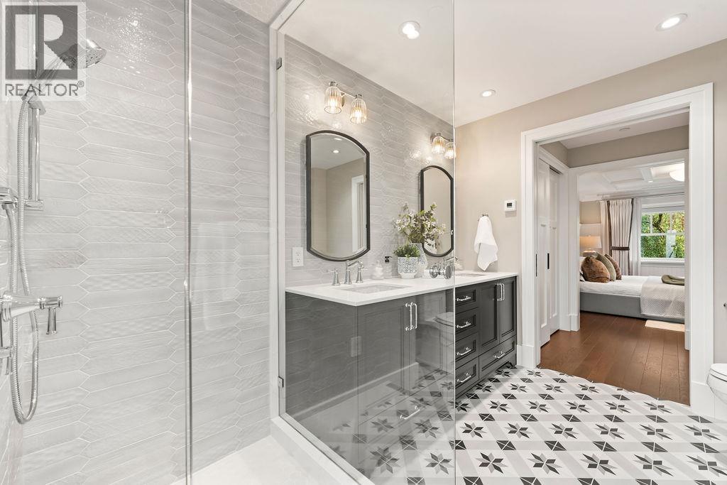 993 BROUGHTON STREET, Vancouver