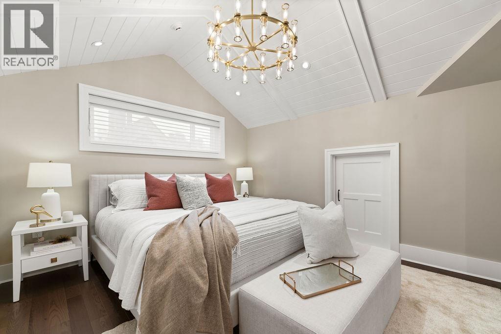 993 BROUGHTON STREET, Vancouver