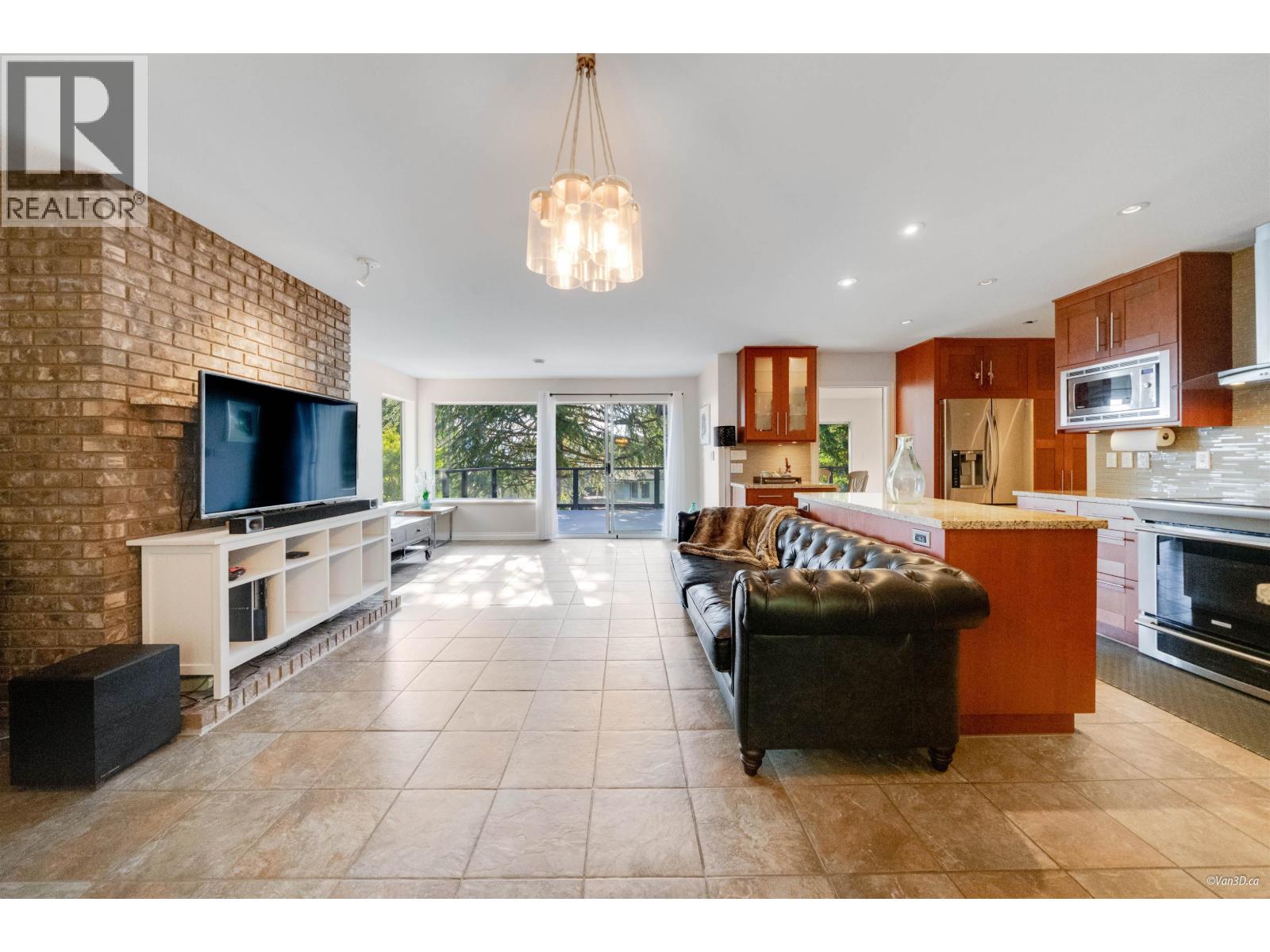 8515 ANSELL PLACE, West Vancouver