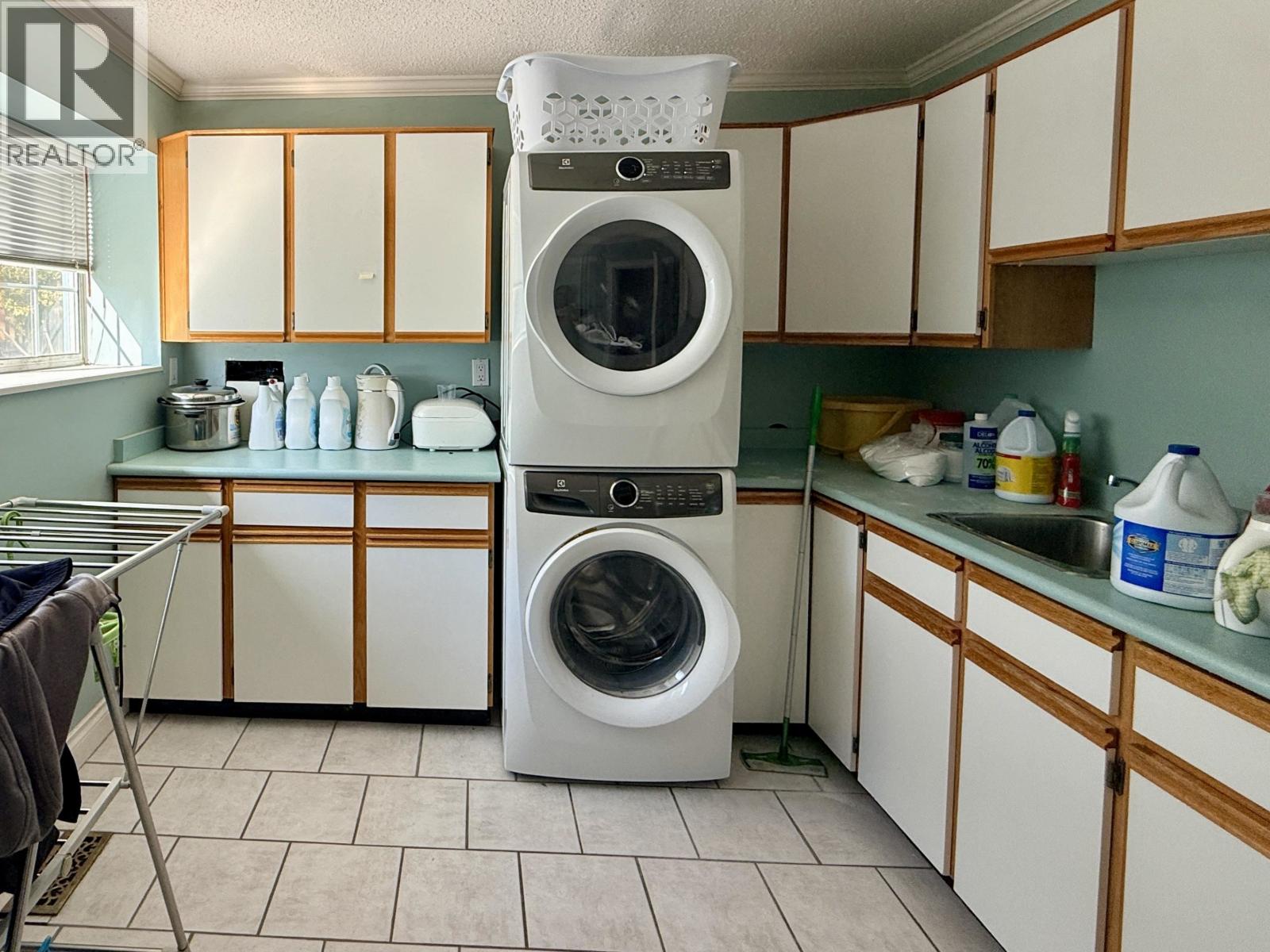 7275 SHAWNEE PLACE, Vancouver