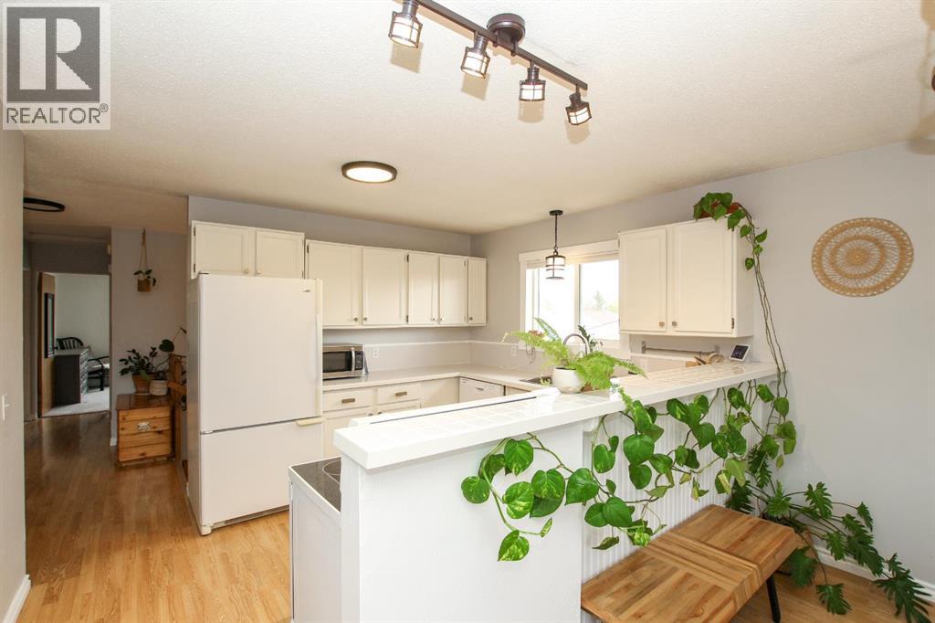 5 Eagle Road, Lacombe